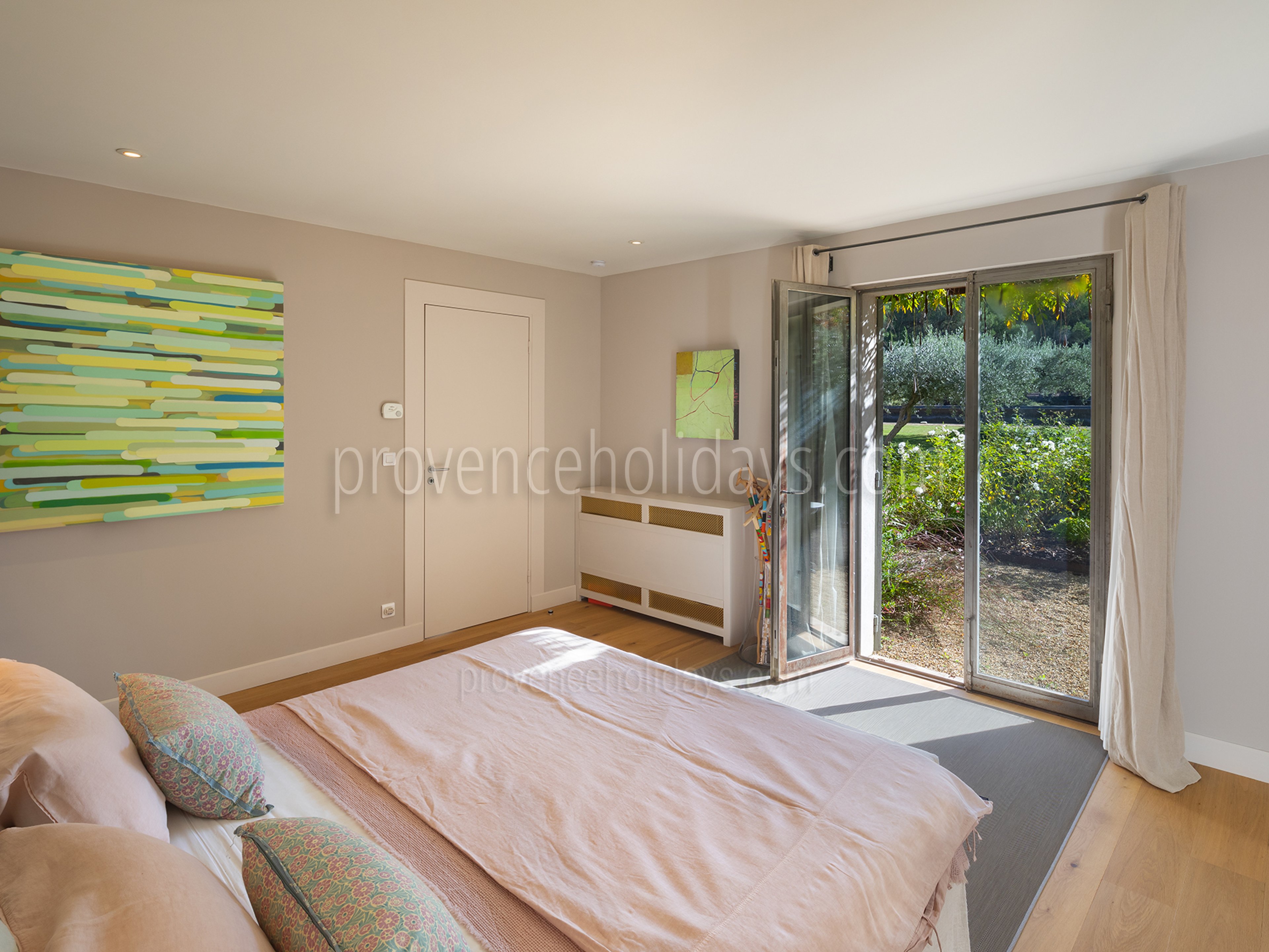 58 - Mas des Alpilles: Villa: Bedroom