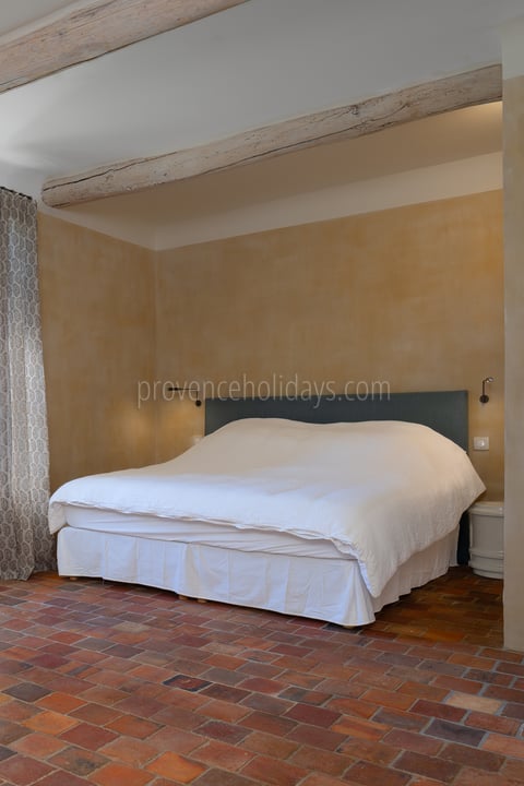 64 - Mas des Cascades: Villa: Bedroom