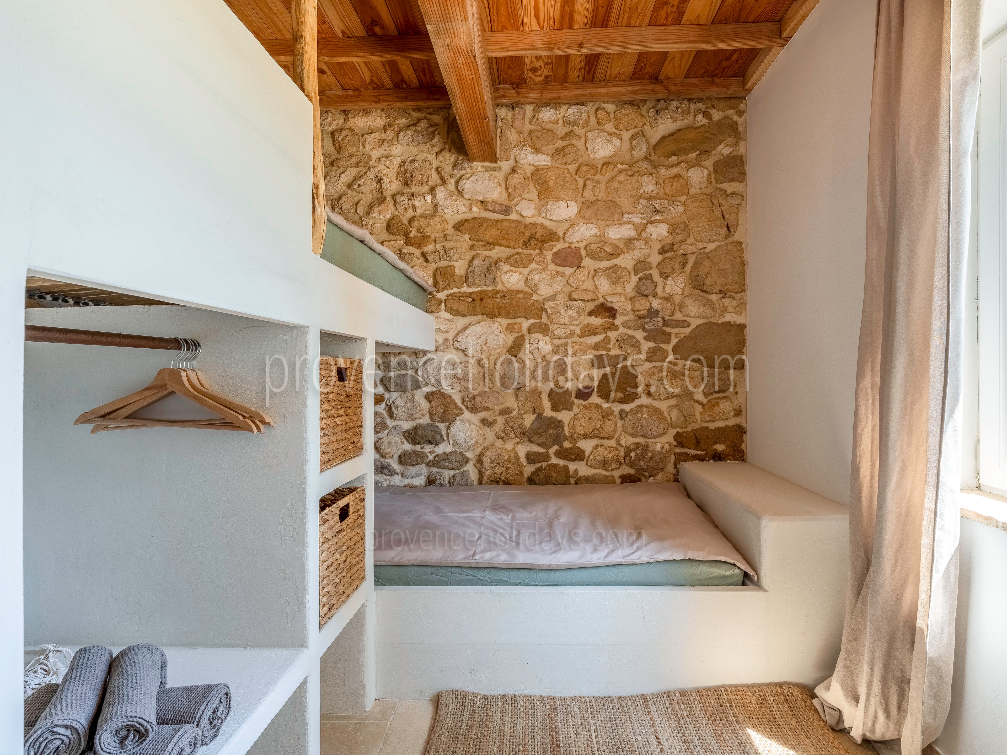 42 - La Bohème: Villa: Bedroom