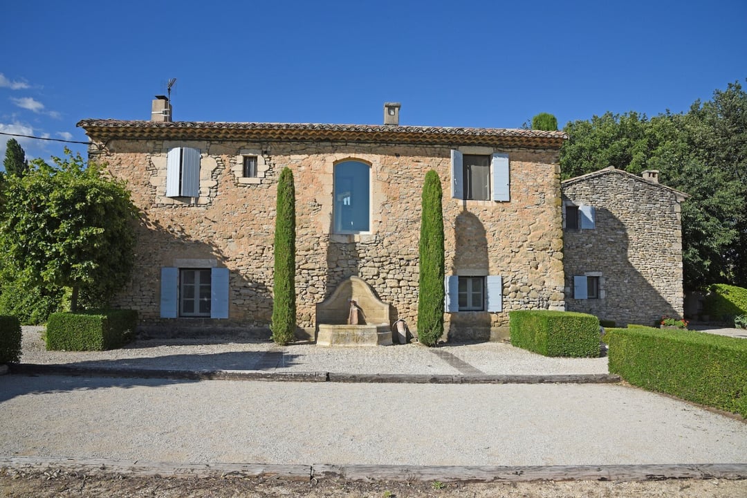 9 - Le Mas des Buis: Villa: Exterior