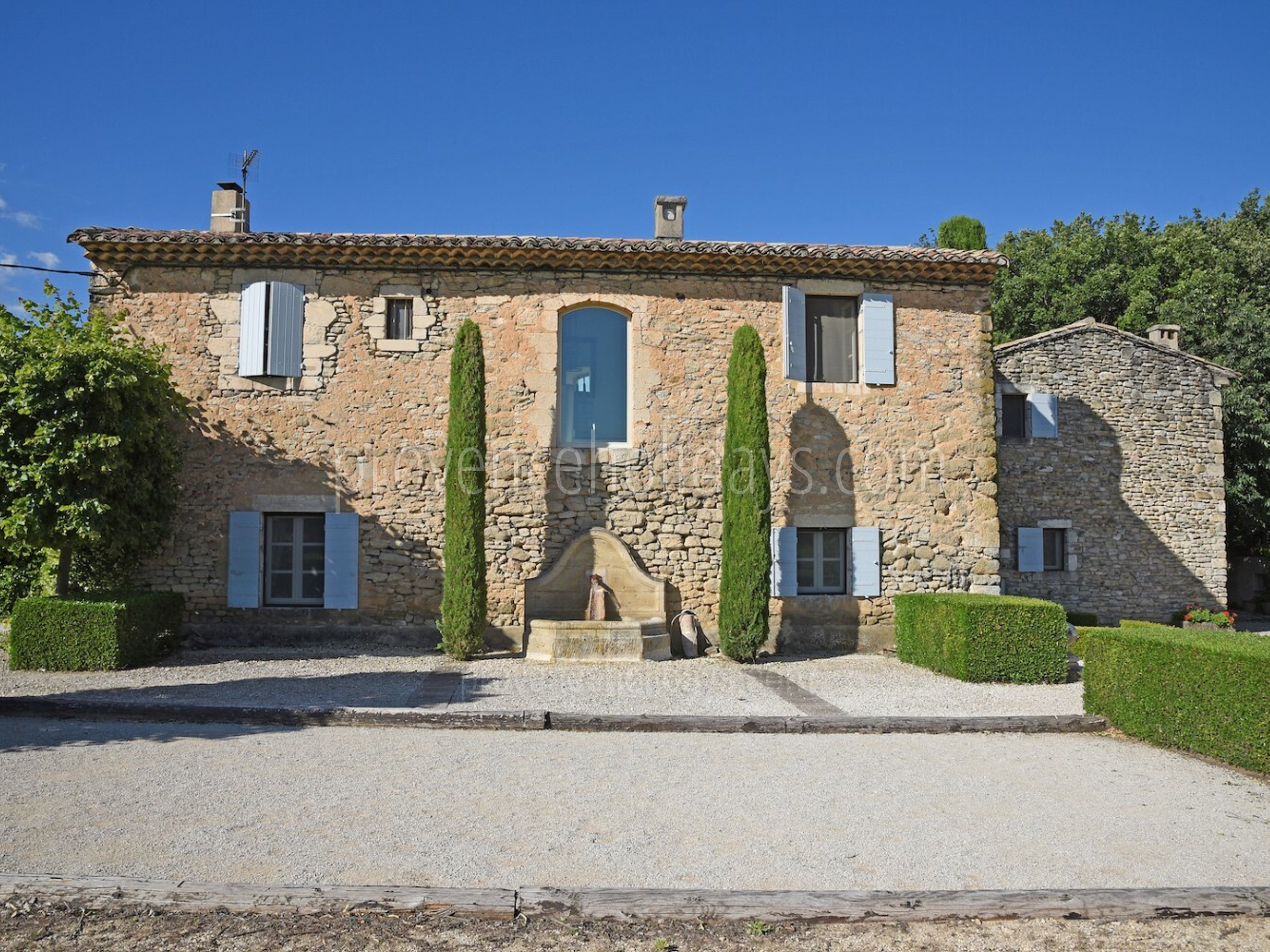 13 - Le Mas des Buis: Villa: Exterior