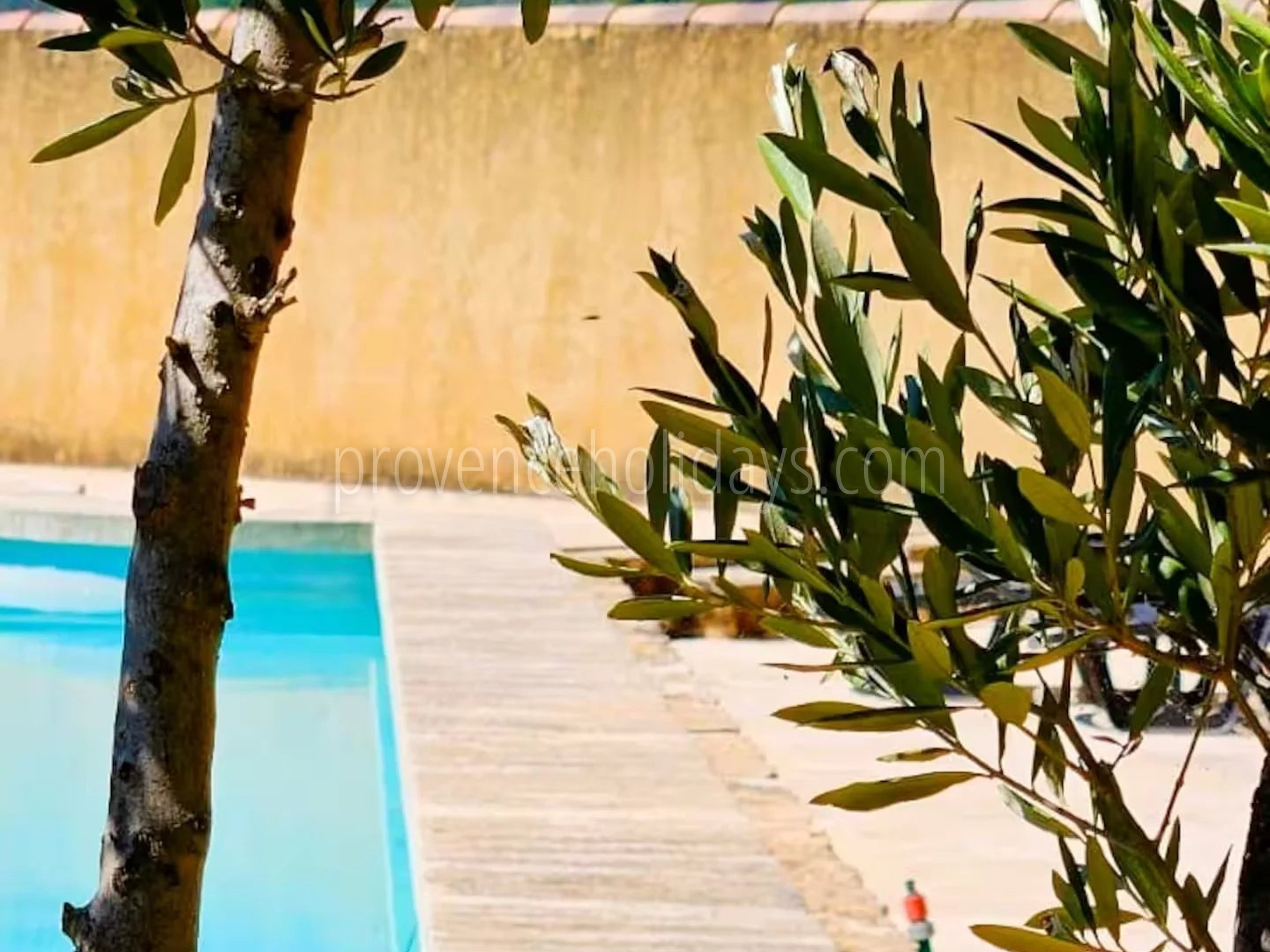 27 - Mas with pool in Bonnieux: Villa: Pool