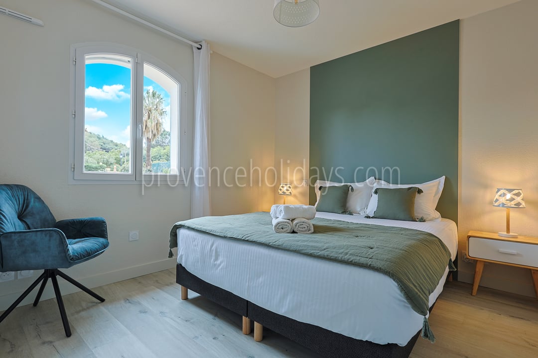 12 - Villa Beau Rivage: Villa: Bedroom