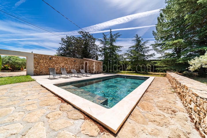 5 - Characterful mas in Bonnieux: Villa: Pool
