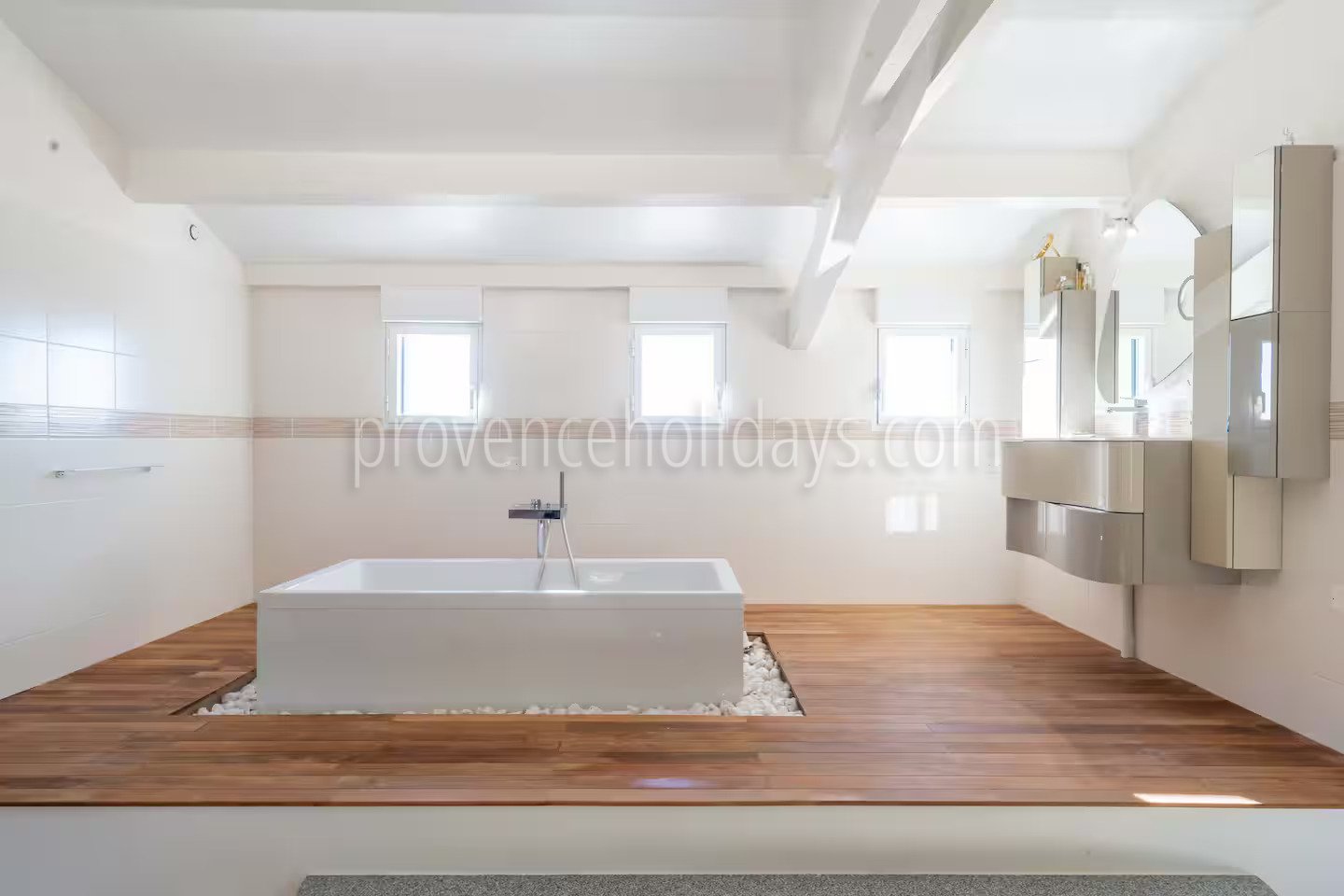 21 - Mas de l\'Eolienne: Villa: Bathroom