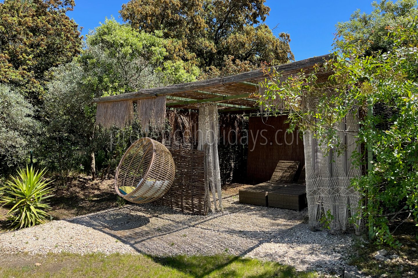 58 - Le Mas de la Cabro: Villa: Exterior