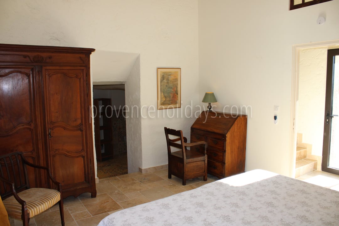 17 - La Bastide: Villa: Bedroom