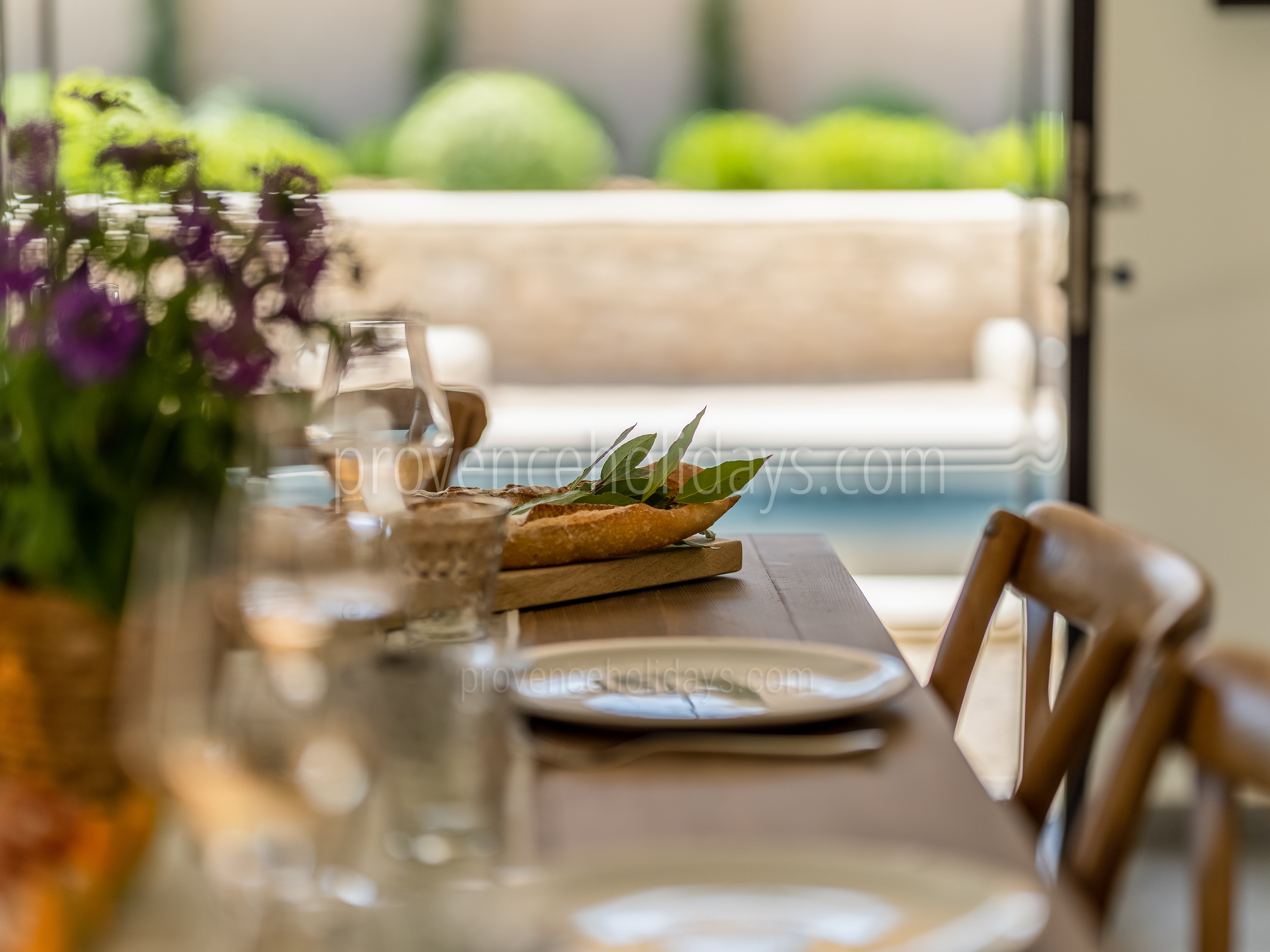 16 - Mas des Amandes: Villa: Interior