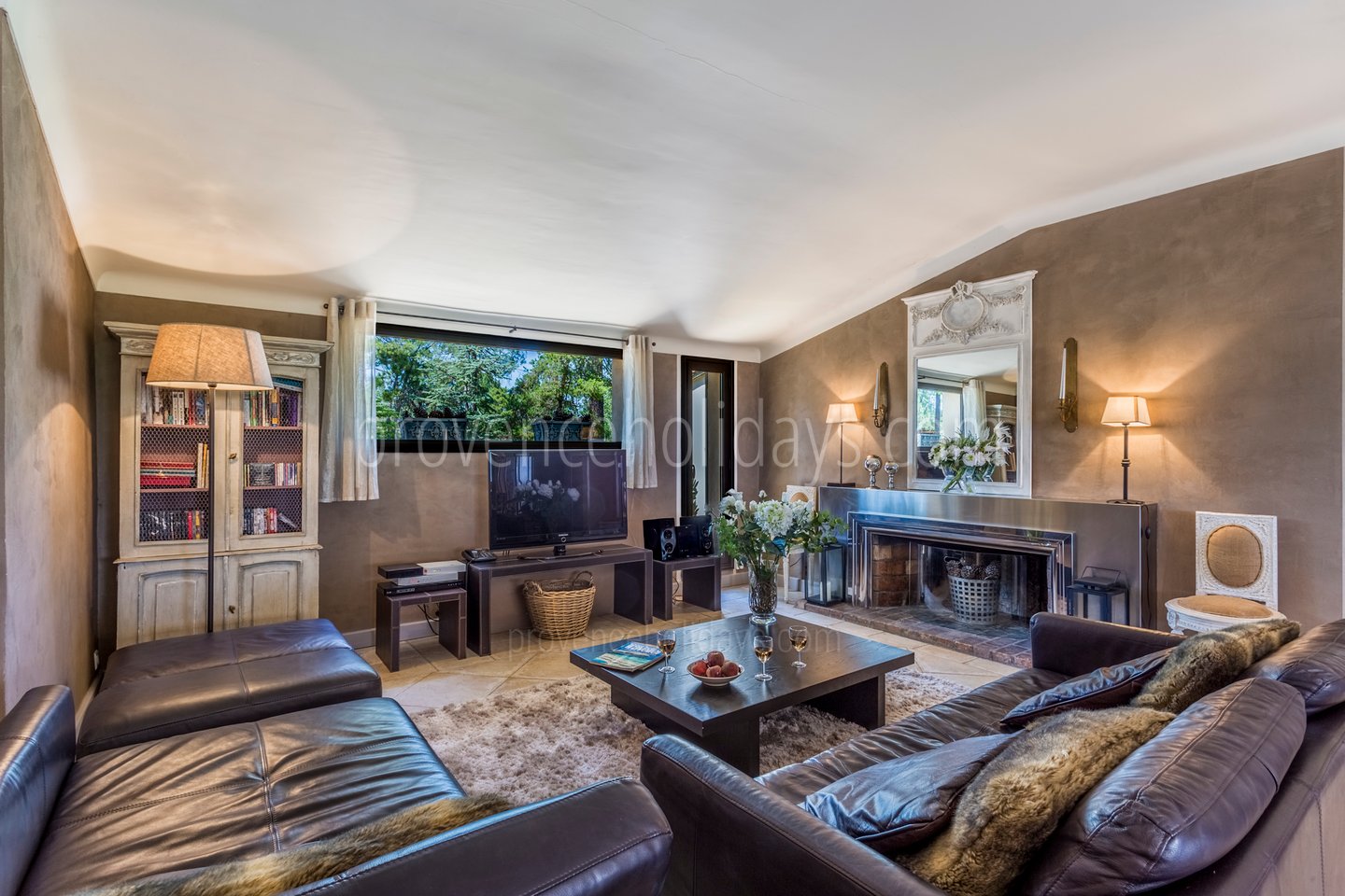5 - La Villa Panorama: Villa: Interior