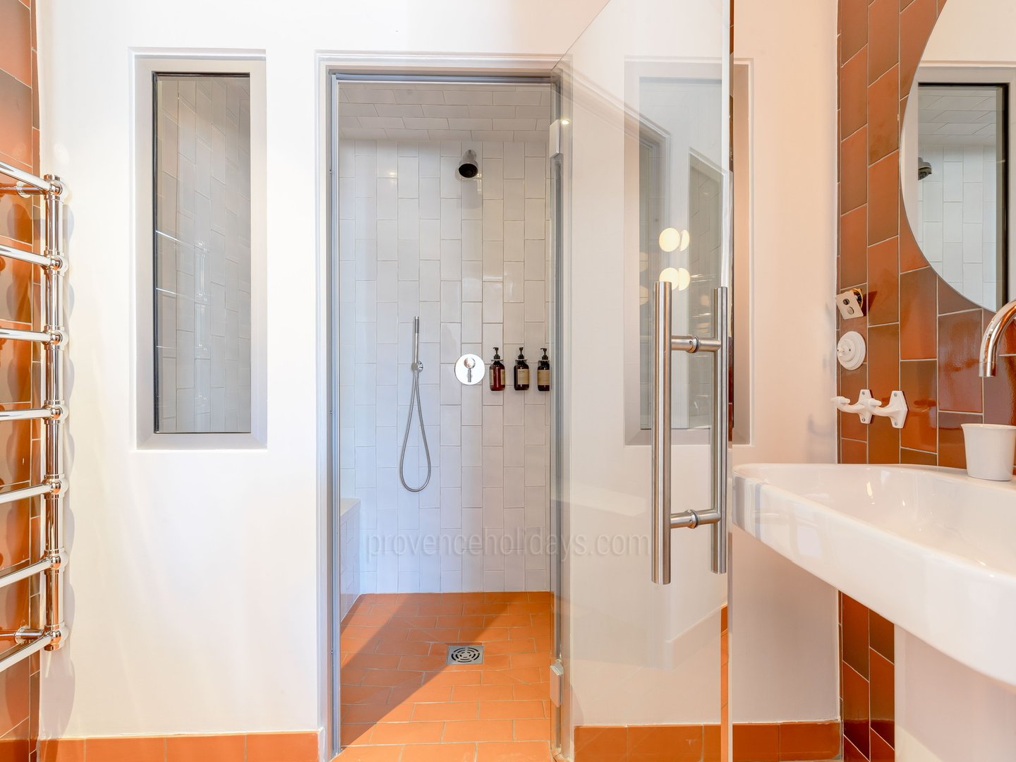 52 - Maison Bardot: Villa: Bathroom