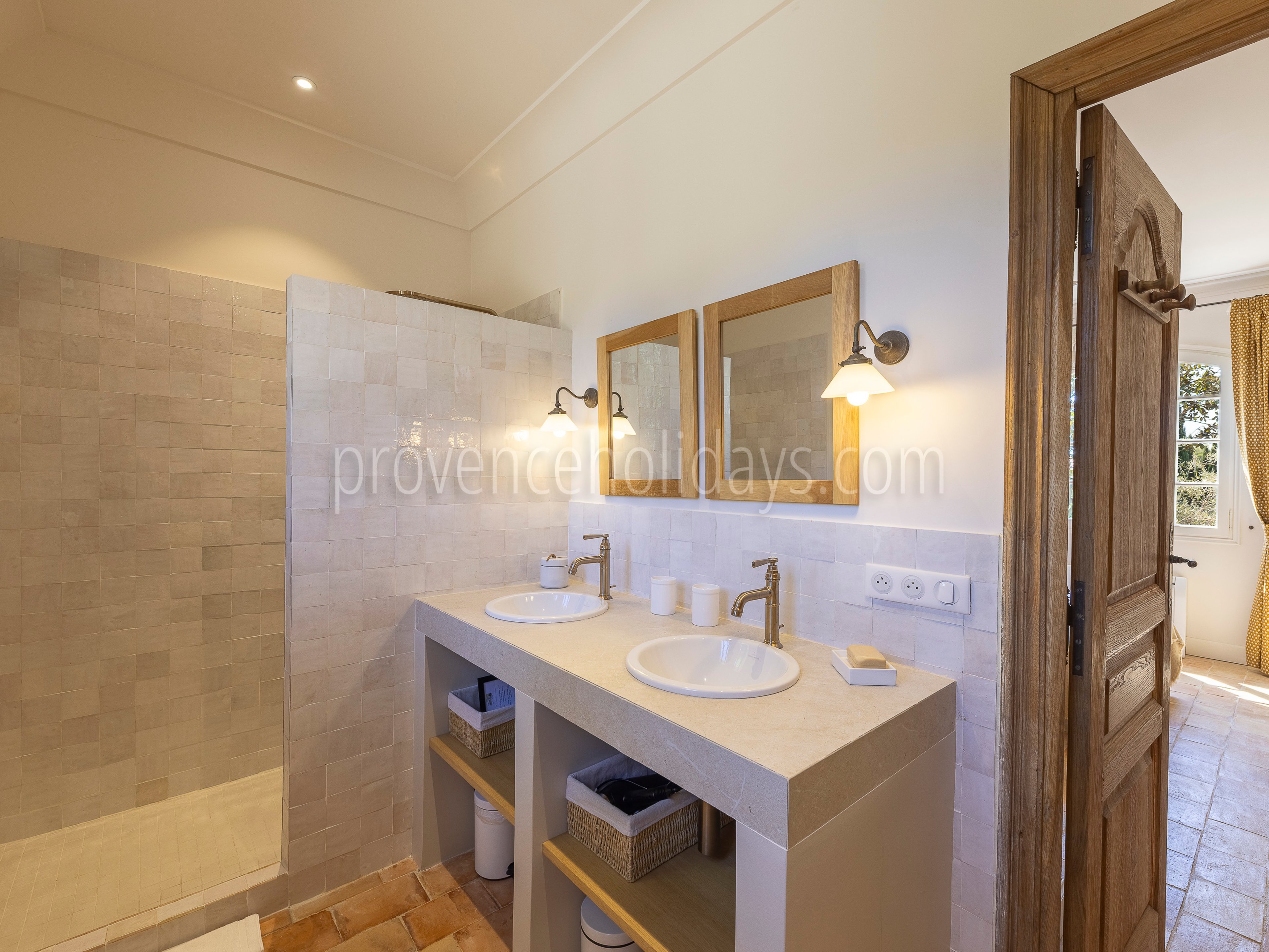 21 - Le Mas de l\'Auro: Villa: Bathroom 4
