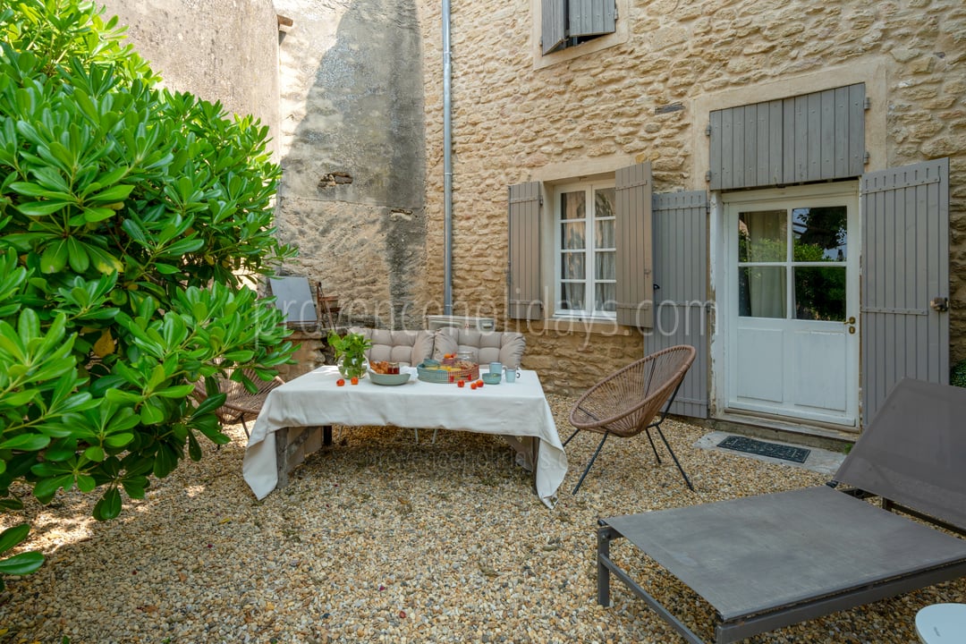 7 - Le Mas de Cabrières: Villa: Exterior