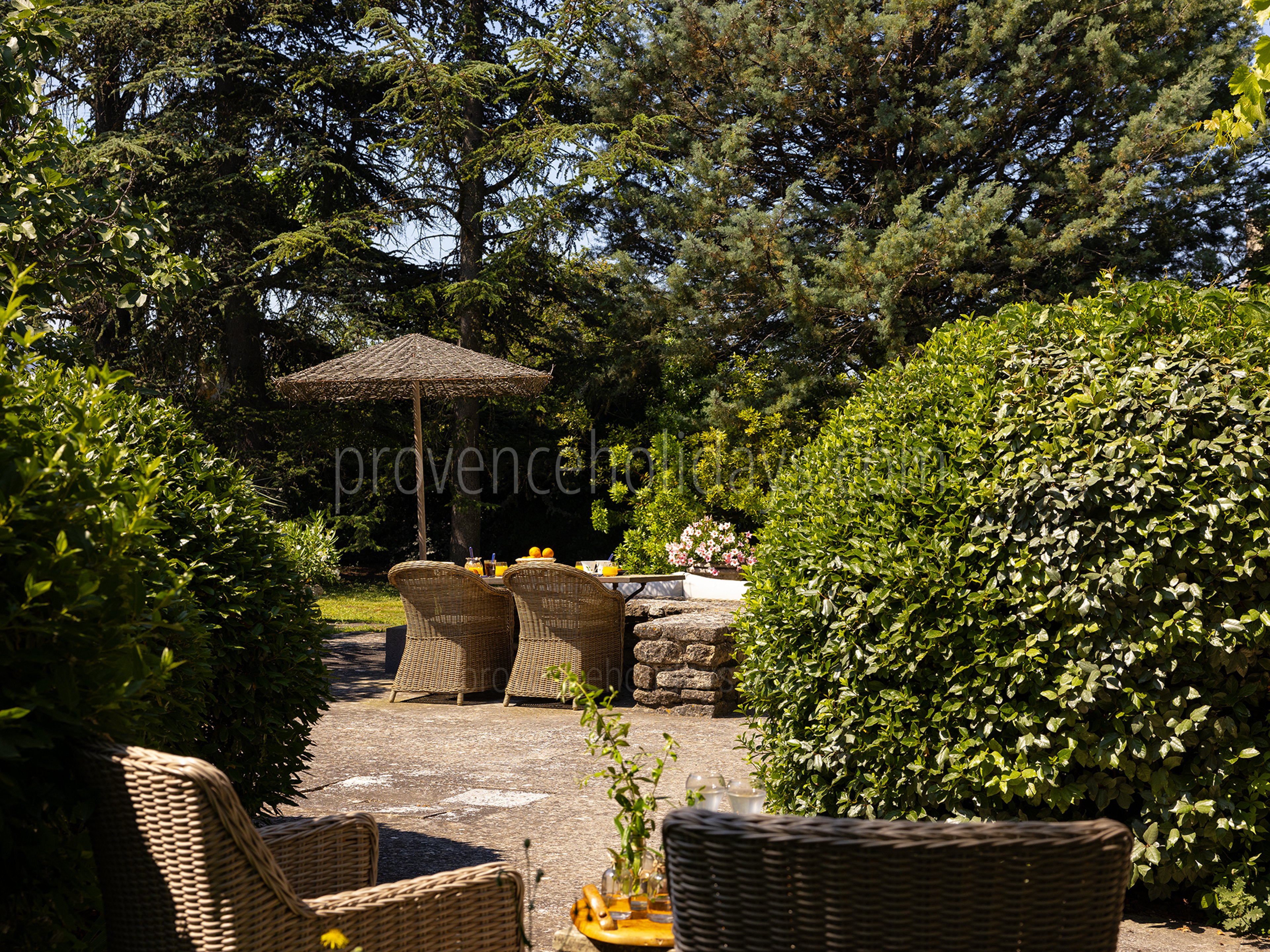 17 - Pine Lodge: Villa: Exterior