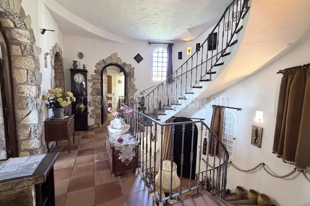 6 - Bastide de caractère à Grimaud: Villa: Interior