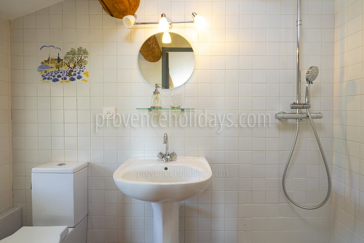 29 - Mas Alpilles: Villa: Bathroom