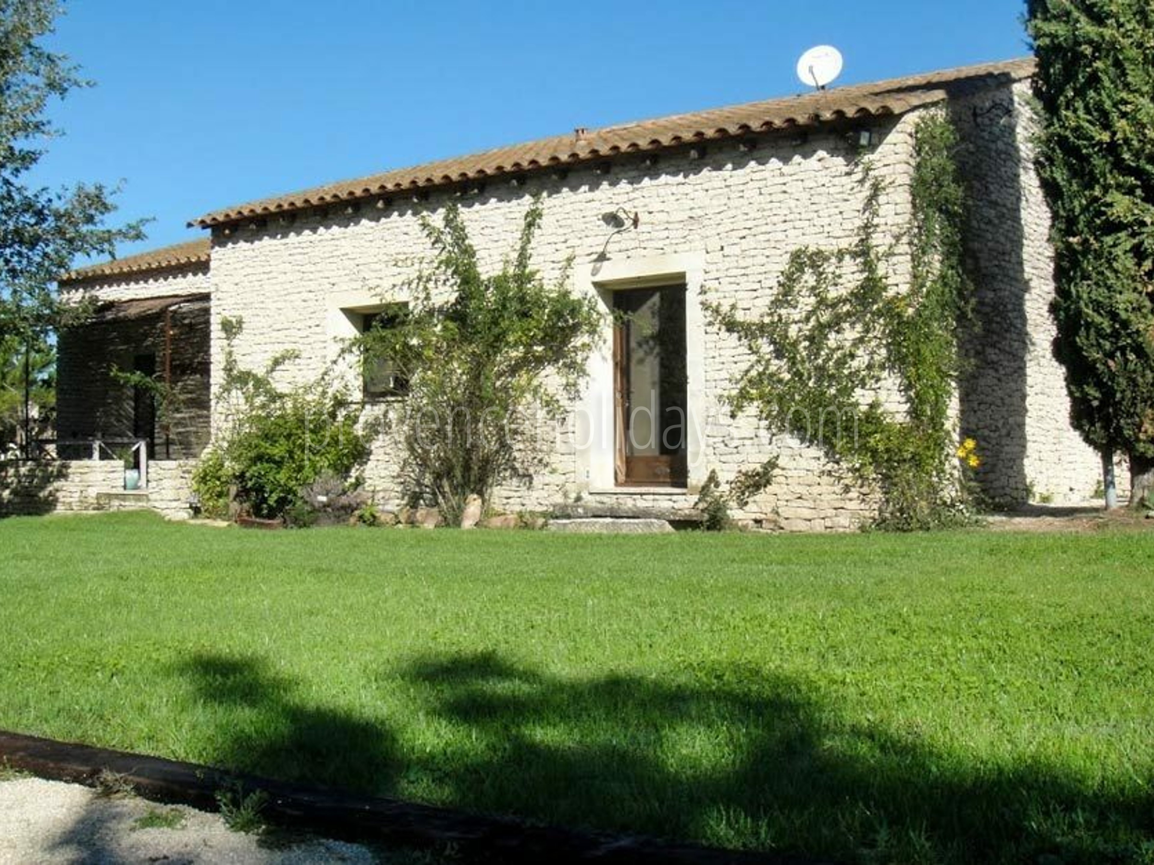 38 - La Maison du Chemin: Villa: Exterior