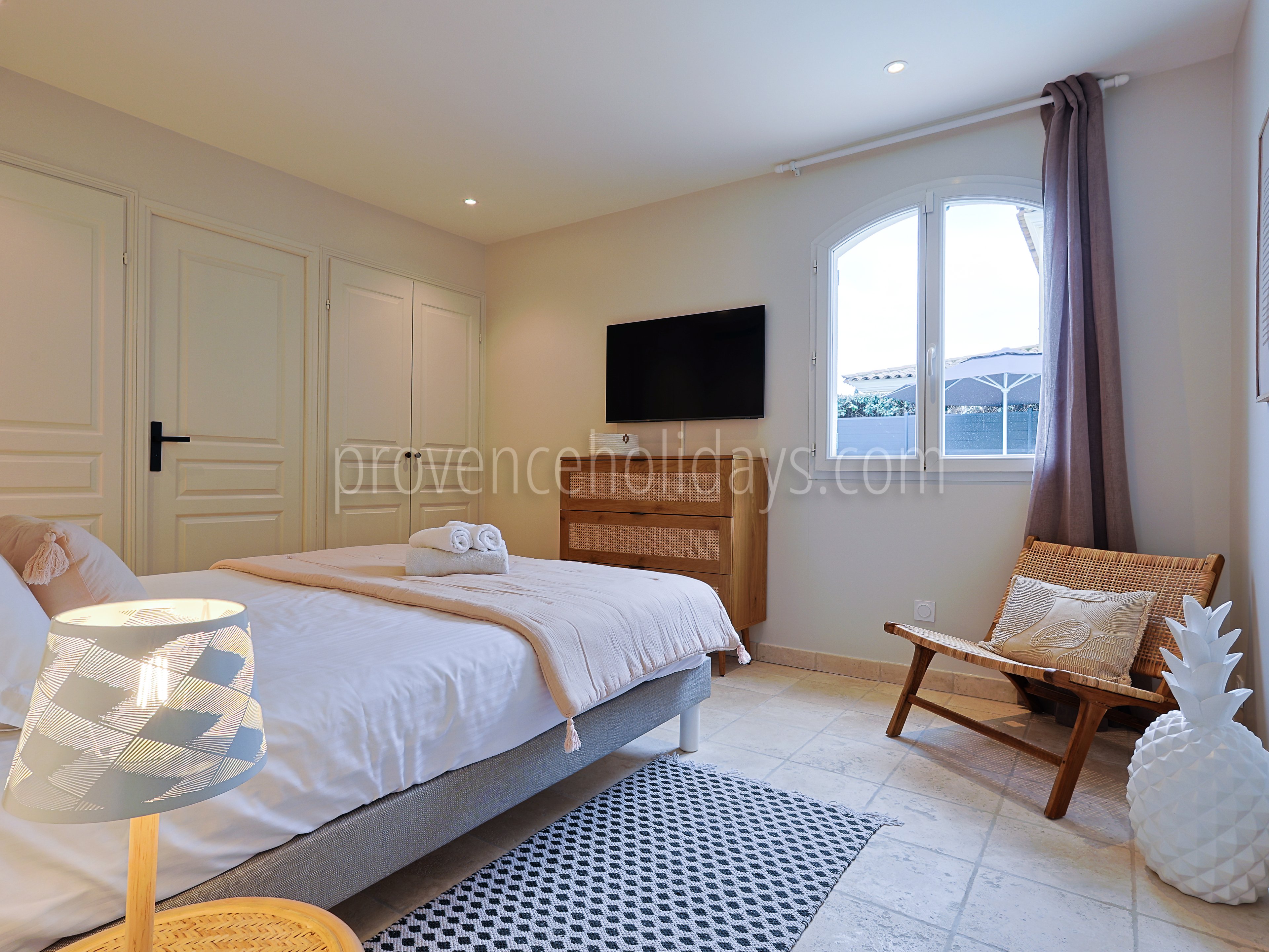 28 - Villa Beau Rivage: Villa: Bedroom