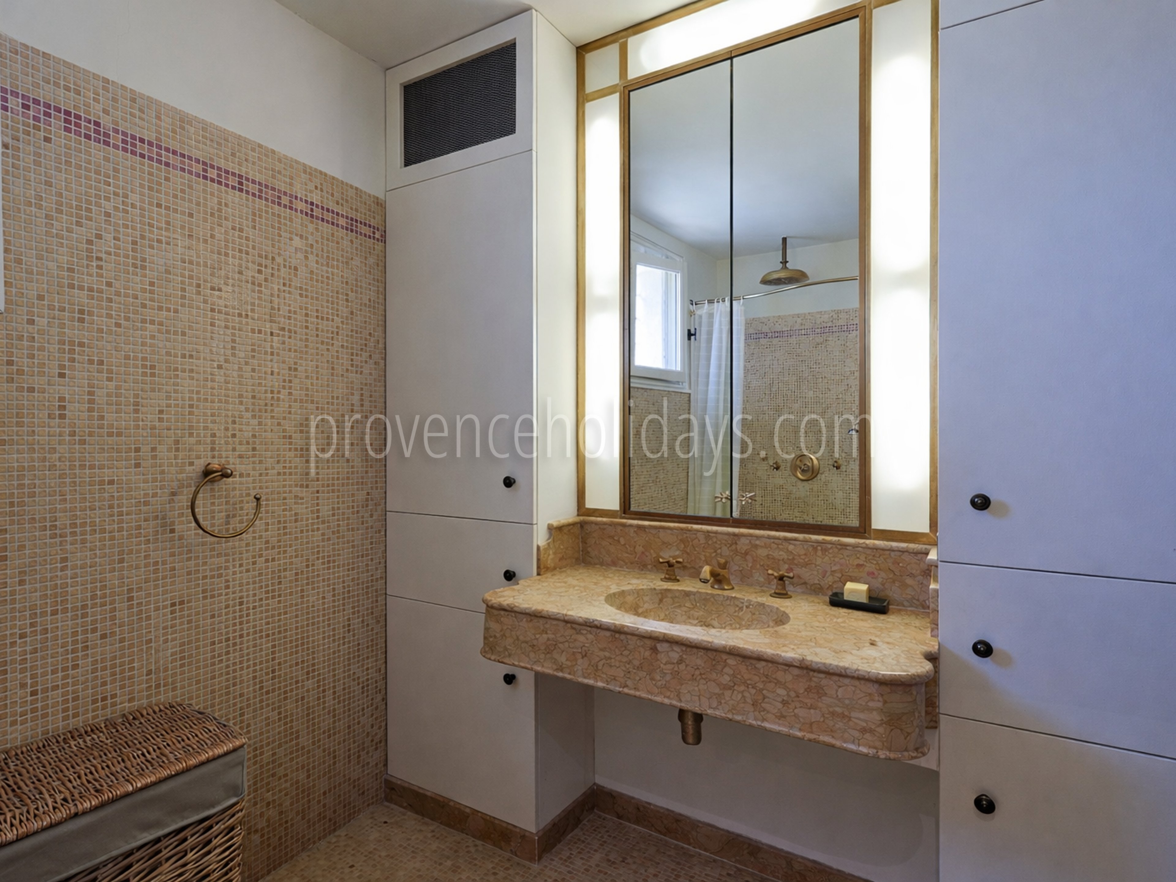 29 - Domaine de la Tour: Villa: Bathroom