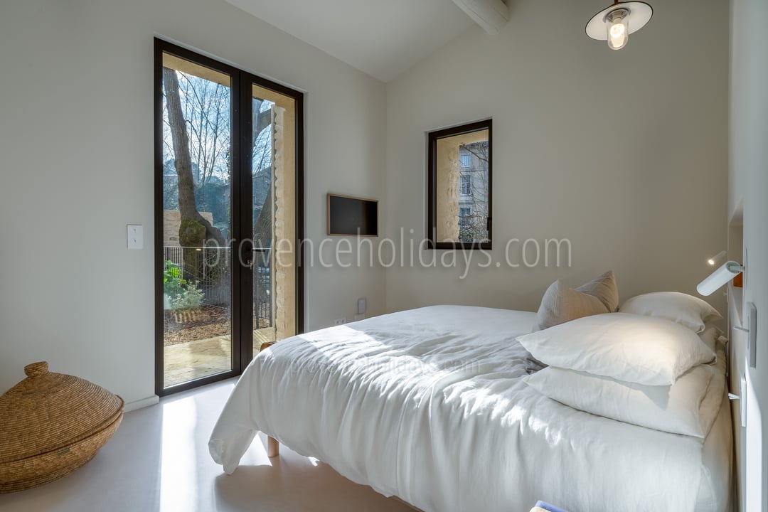 27 - Domaine de la Sorgue: Villa: Bedroom