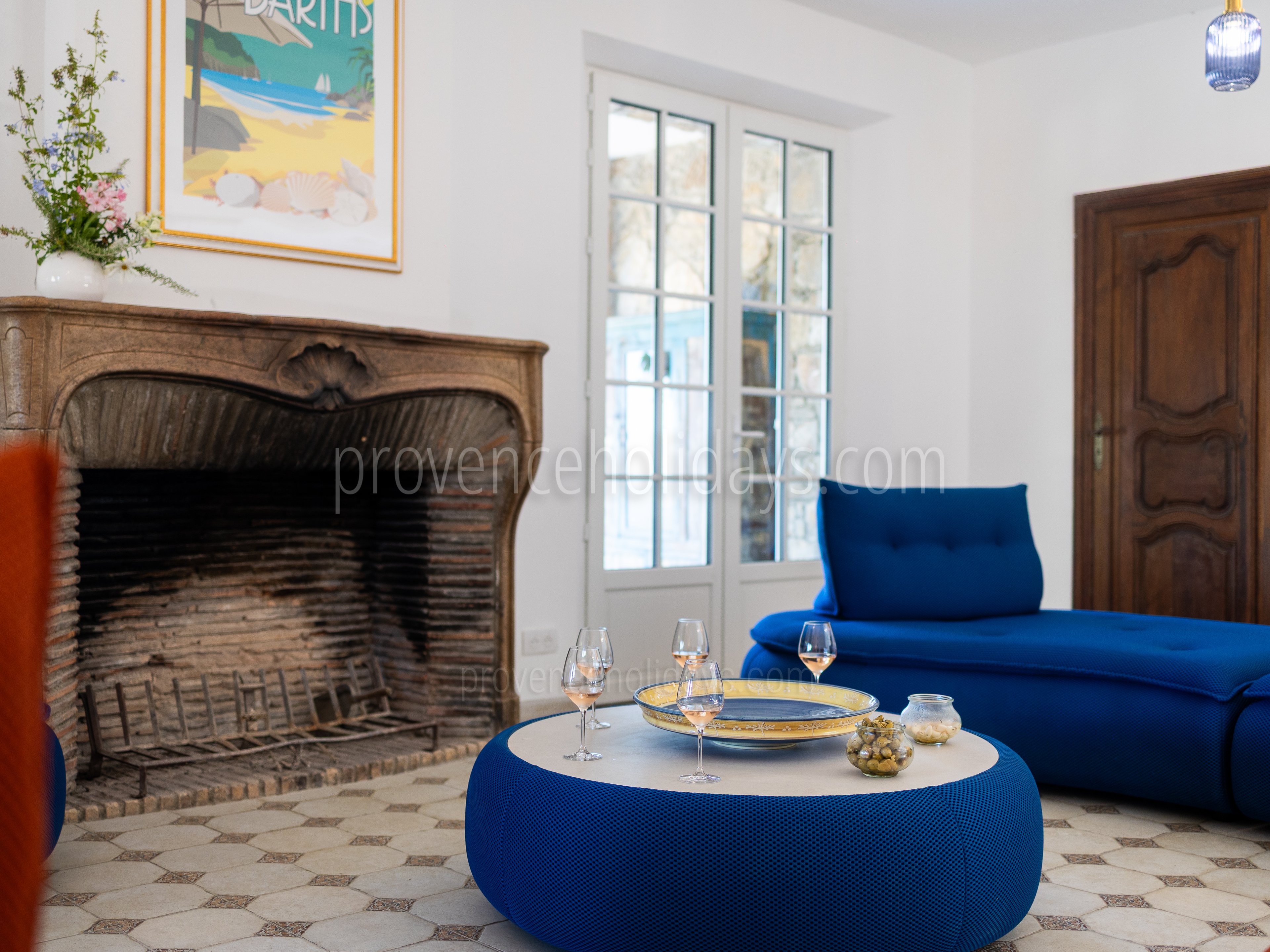 41 - Le Mas de la Garde: Villa: Interior