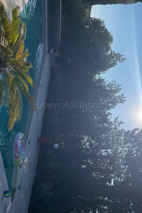3 - Mas des Couroulous: Villa: Exterior