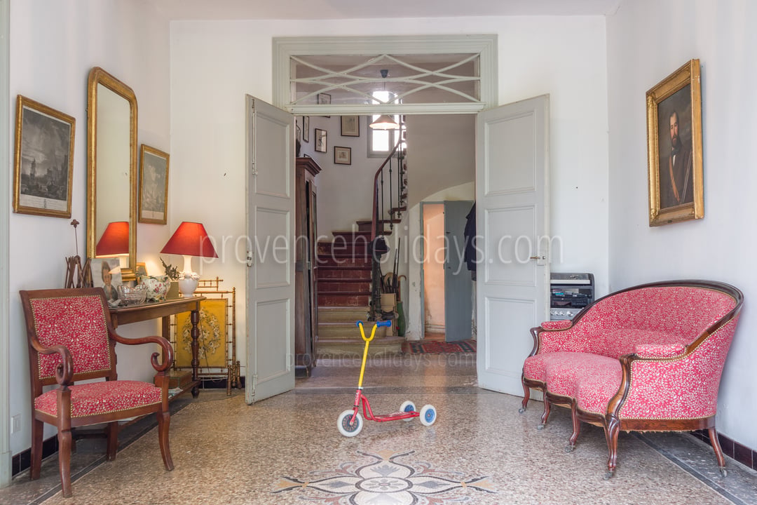 25 - Chez Christelle: Villa: Interior