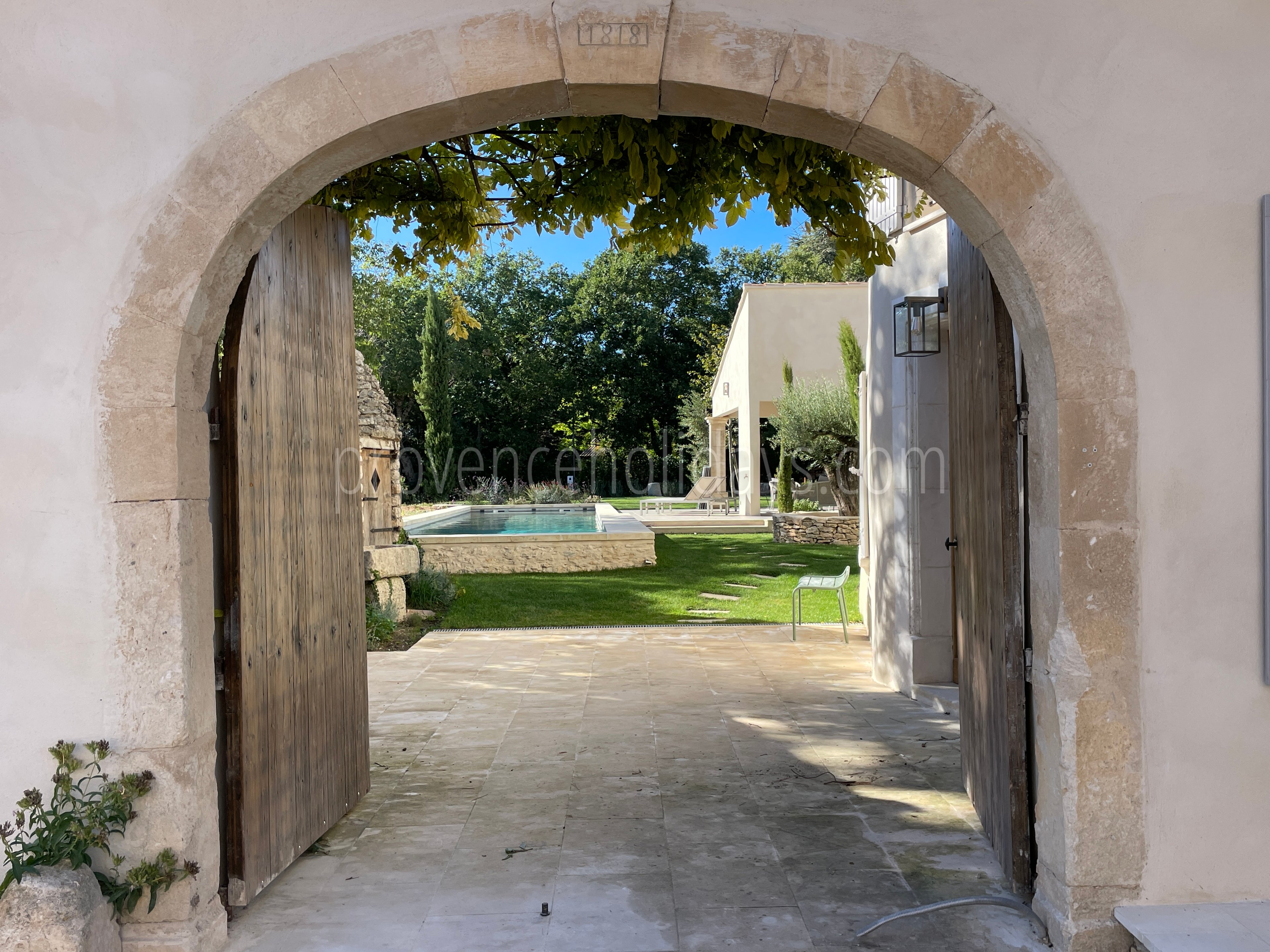 3 - Le Clos des Magnans: Villa: Exterior
