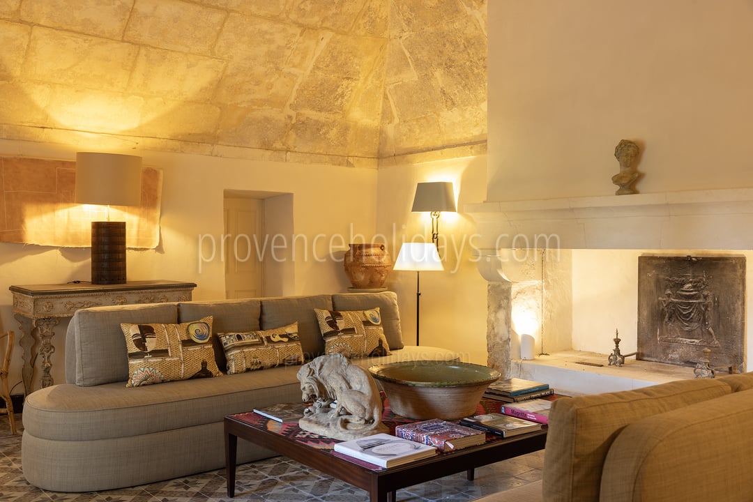 15 - Bastide Mouriès: Villa: Interior