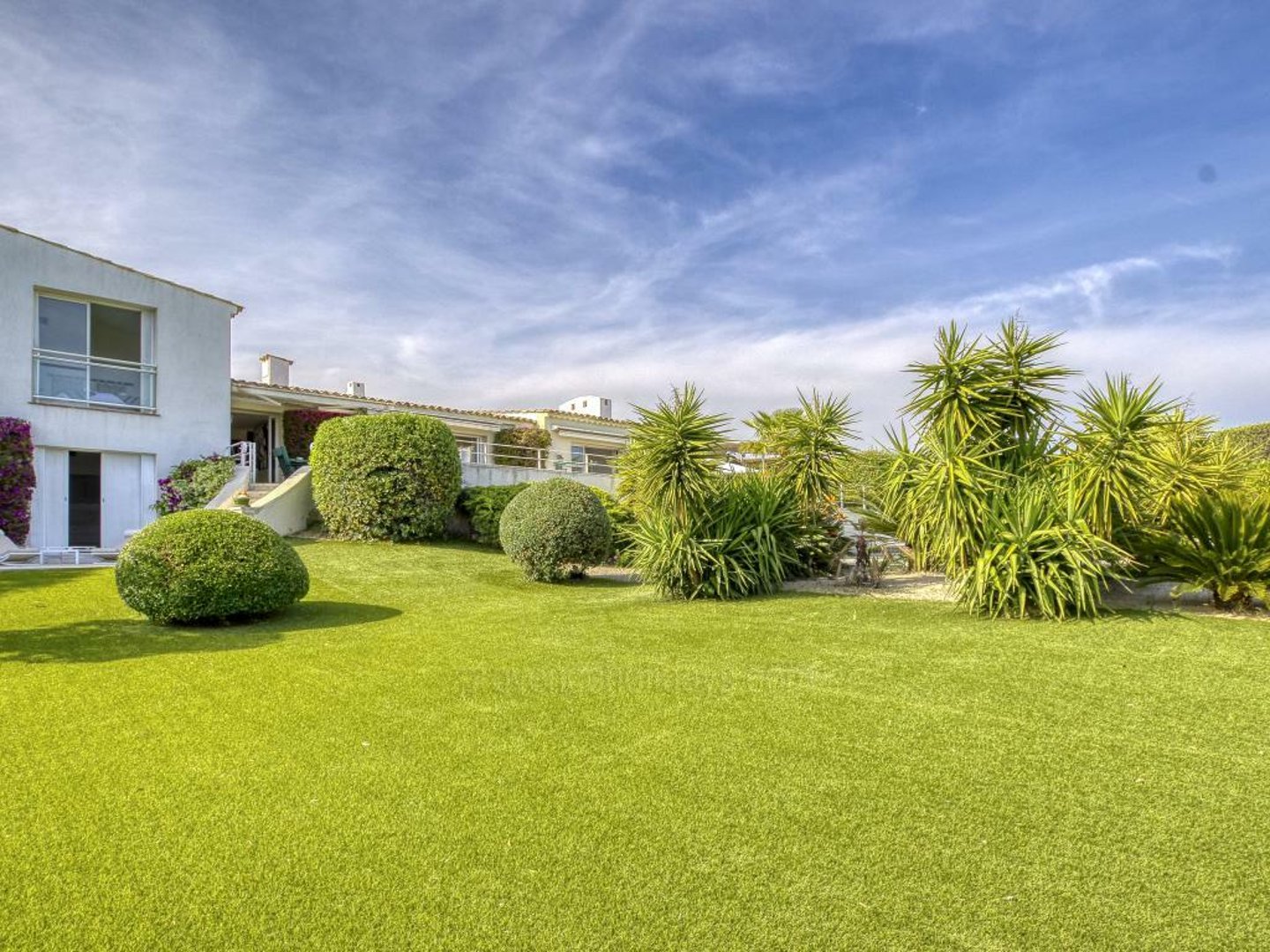 13 - Azur Sérénité: Villa: Exterior