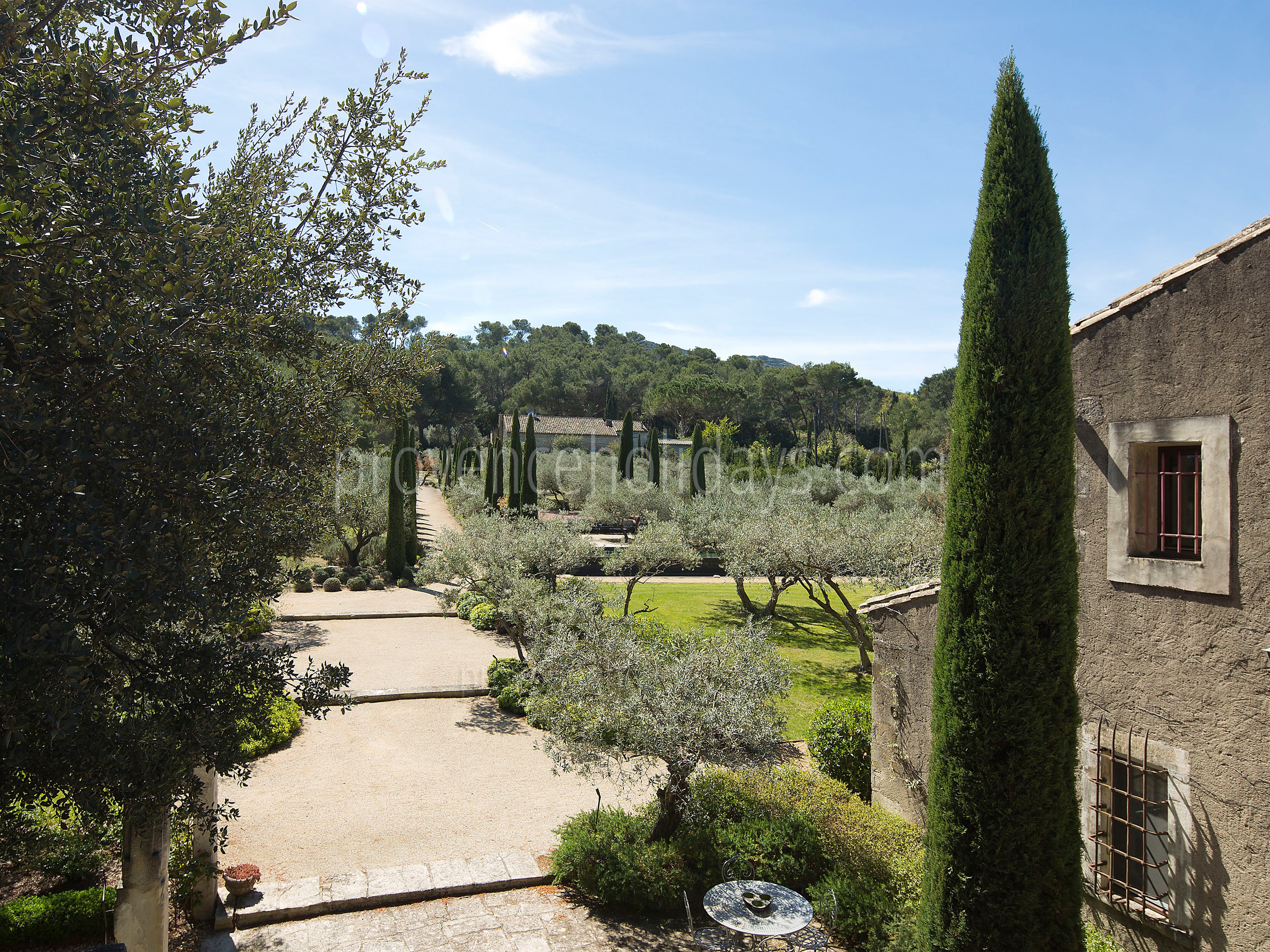 15 - Mas des Alpilles: Villa: Exterior
