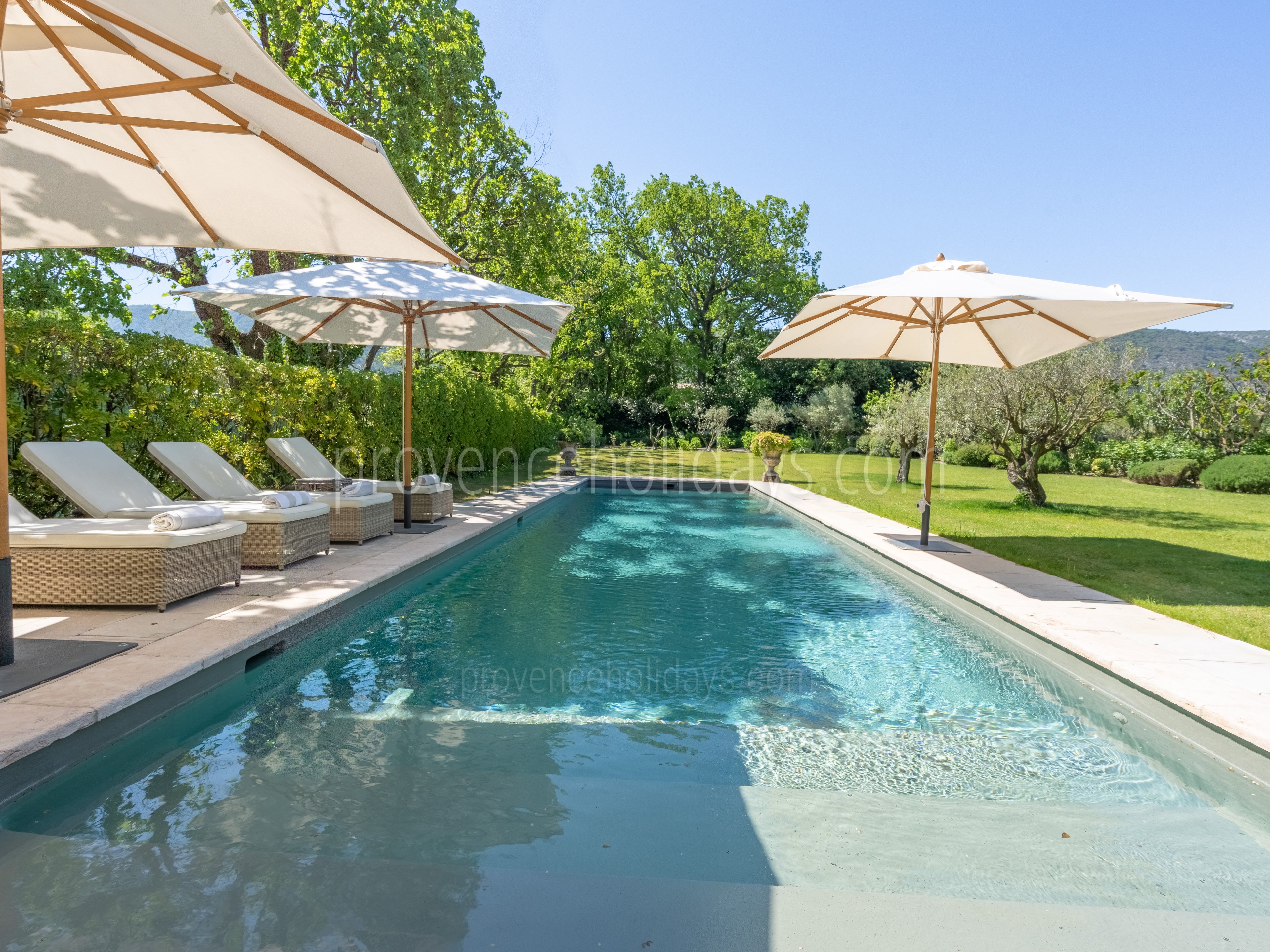 5 - La Tour d\'Oppède: Villa: Pool