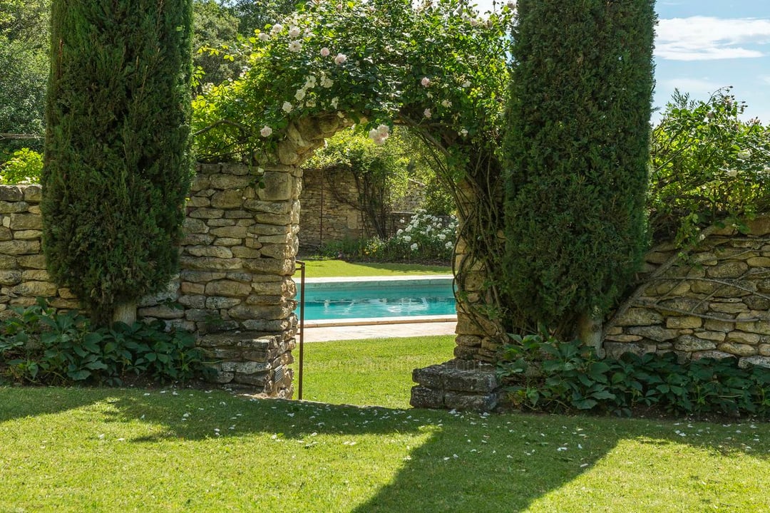 8 - Le Mas de Bonnieux: Villa: Pool