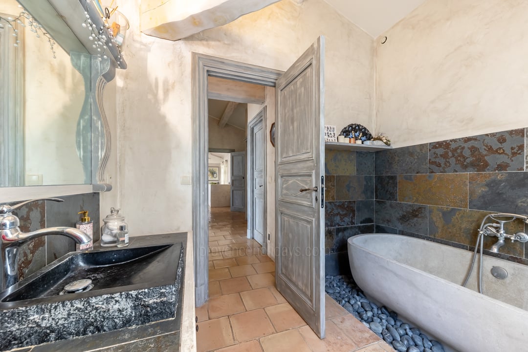 12 - Mas Horizon: Villa: Bathroom