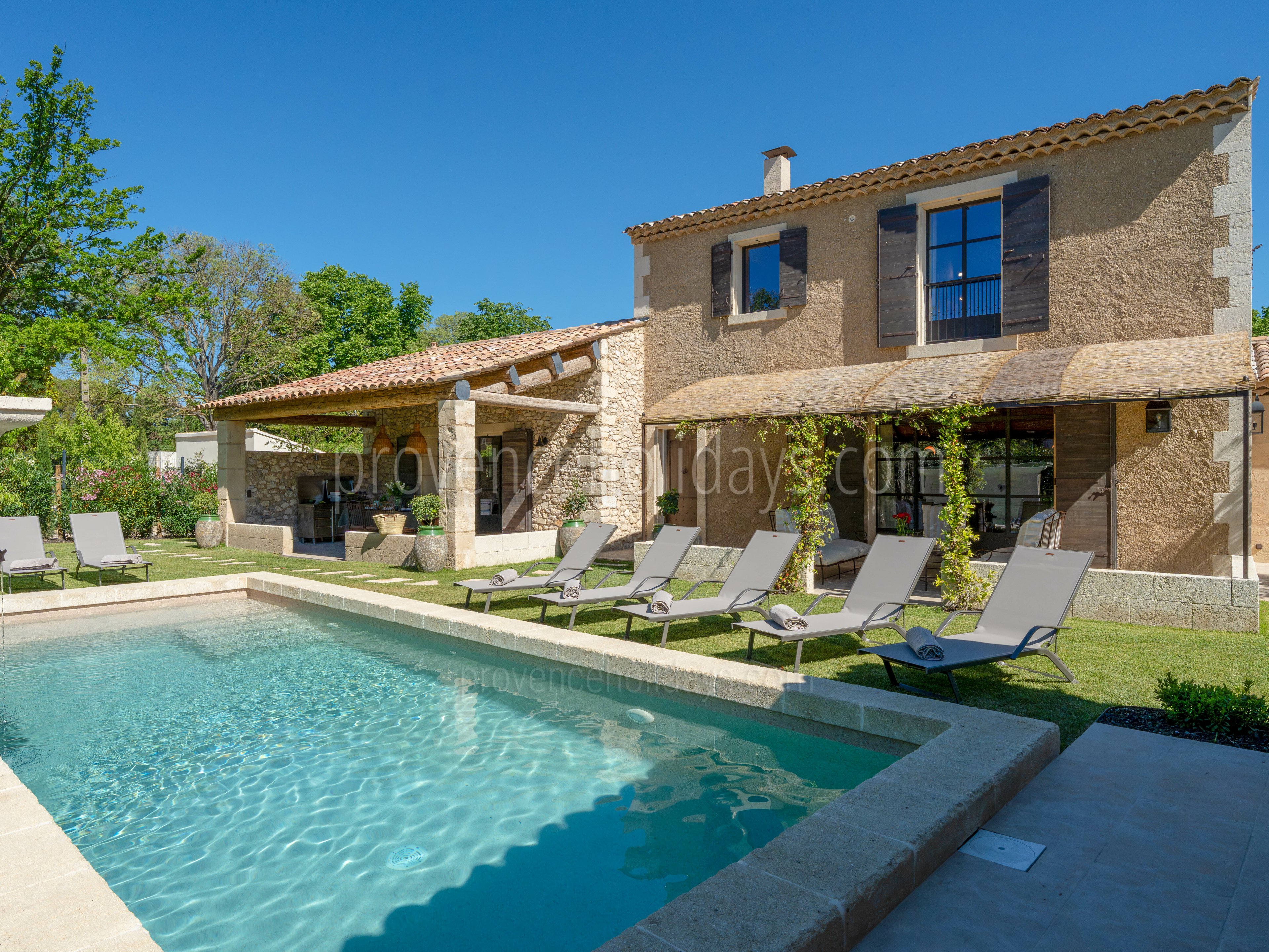 3 - Mas de la Douce Filiole: Villa: Exterior