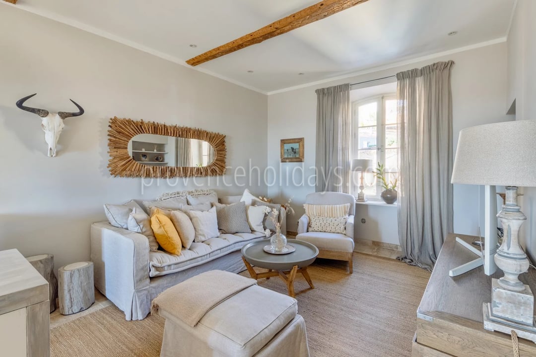18 - Karakteristiek huis in Cap Bénat: Villa: Interior