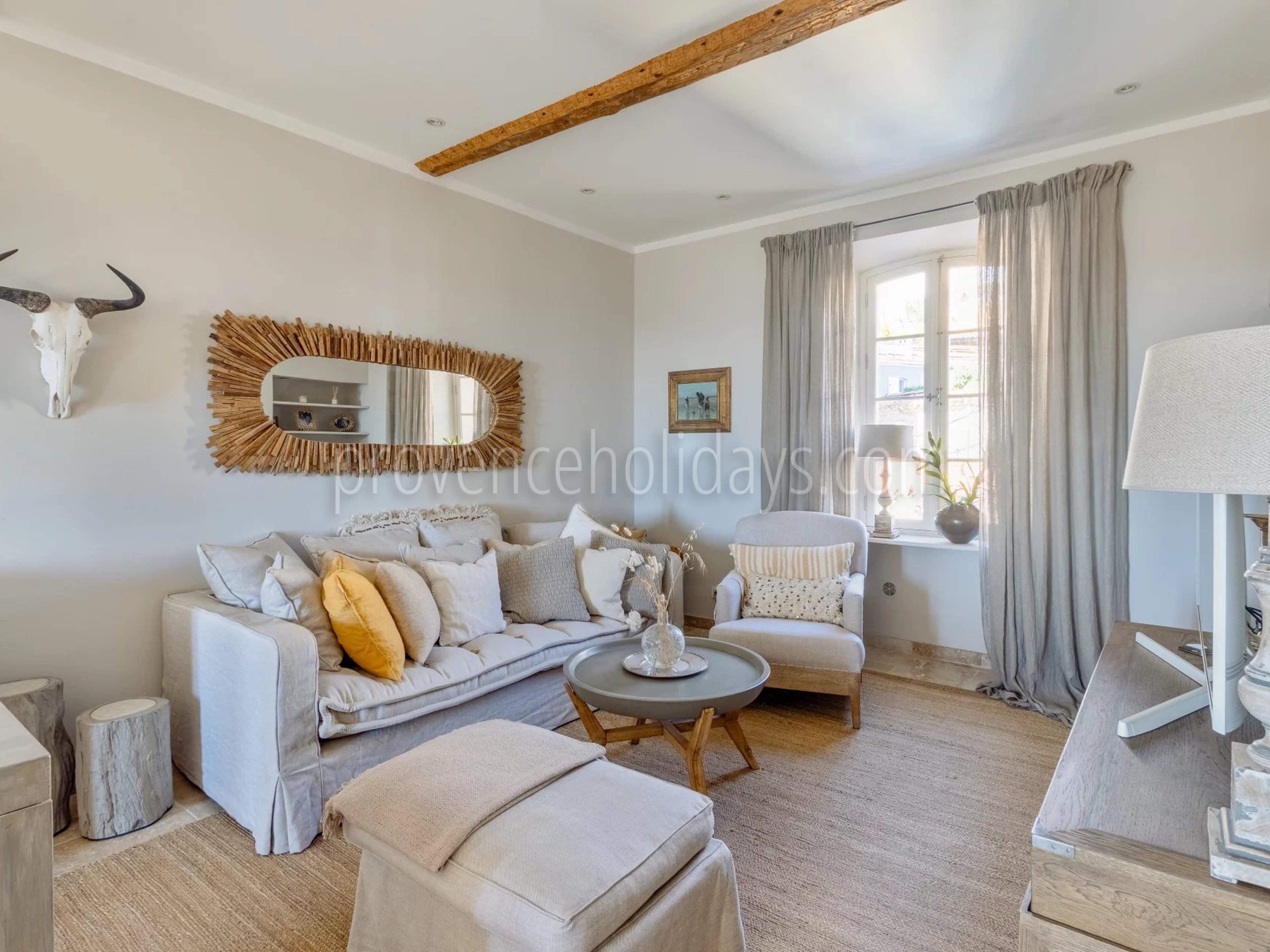 18 - Karakteristiek huis in Cap Bénat: Villa: Interior