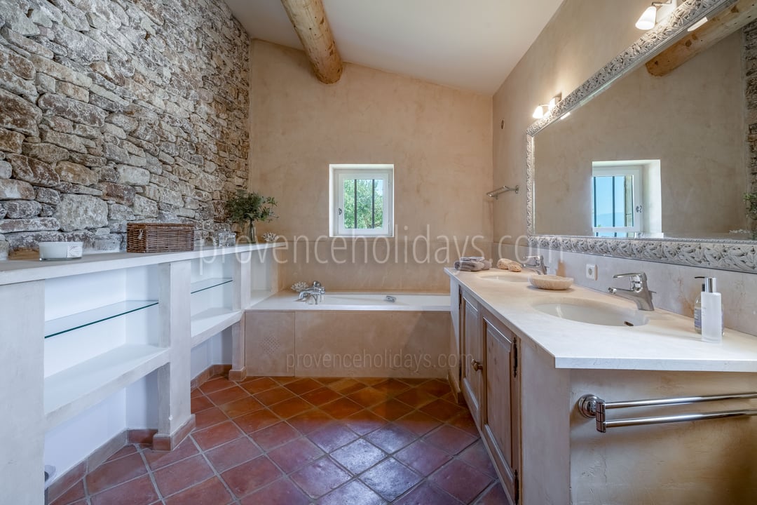 43 - Mas de Charline: Villa: Bathroom