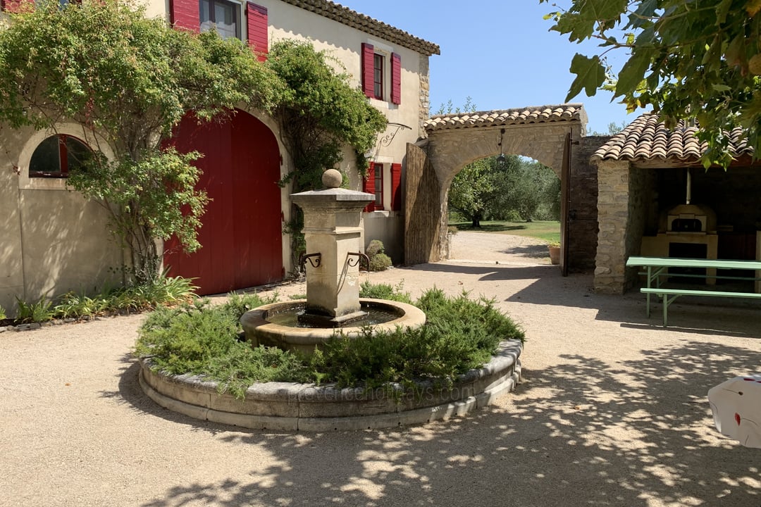 37 - Mas de Séguret: Villa: Exterior