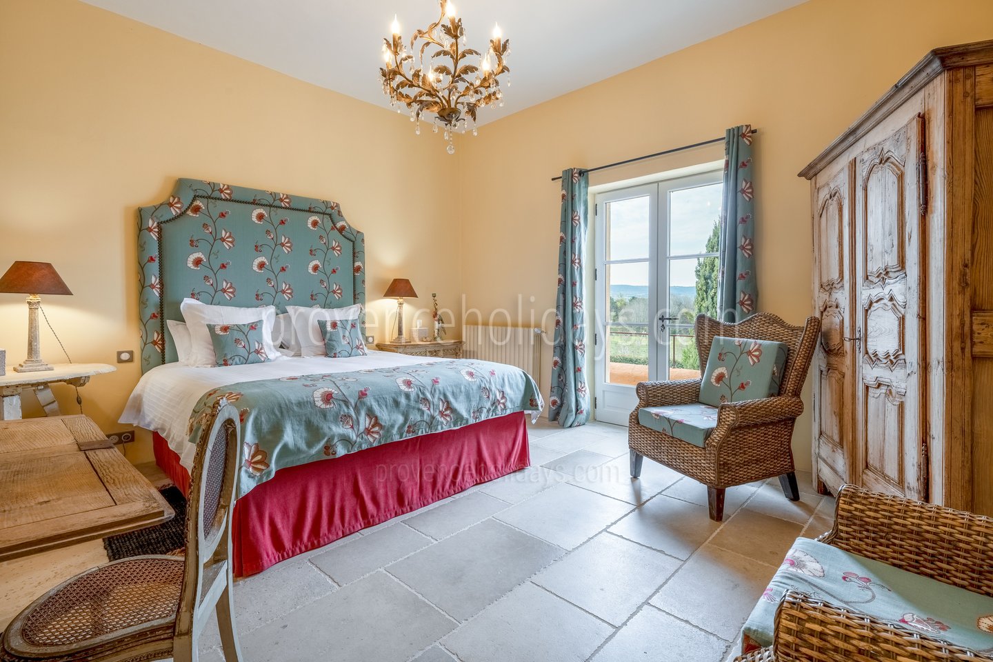 32 - La Bastide Incarnat: Villa: Bedroom 1
