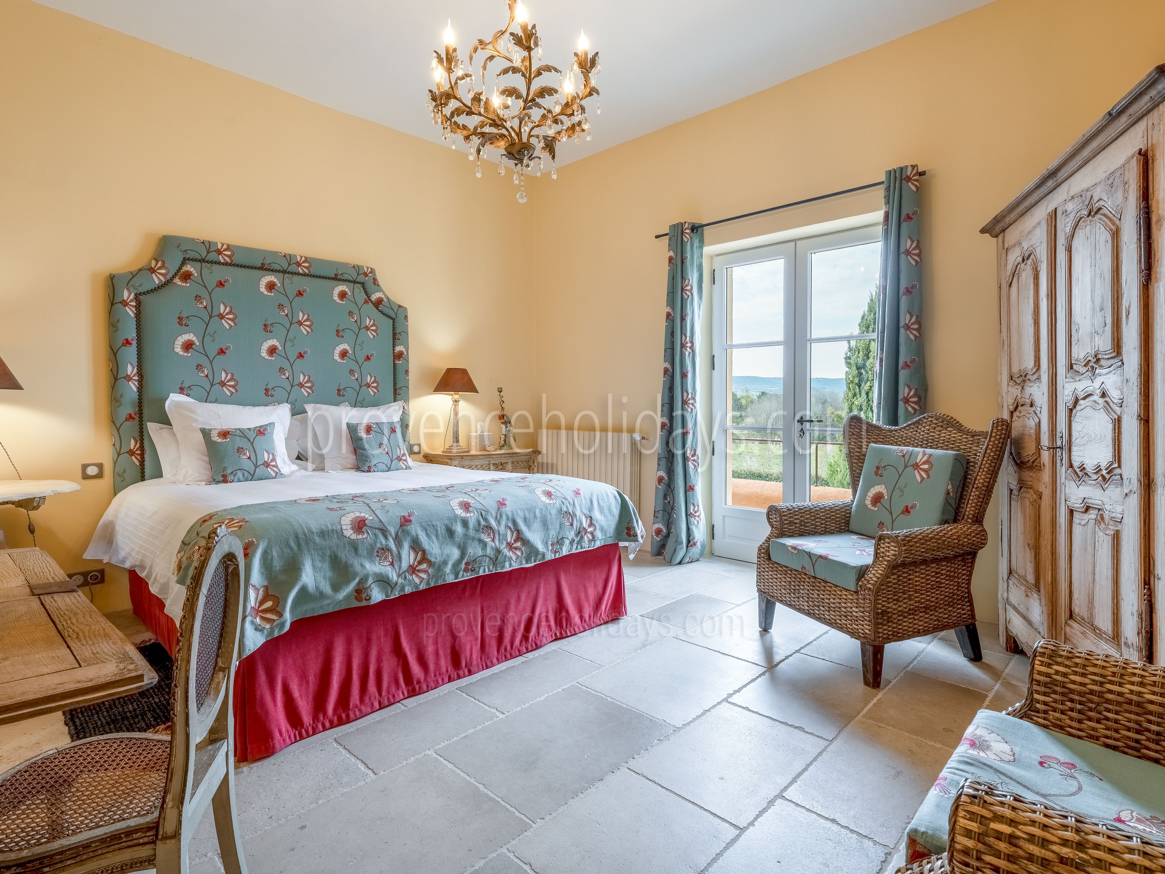 32 - La Bastide Incarnat: Villa: Bedroom 1