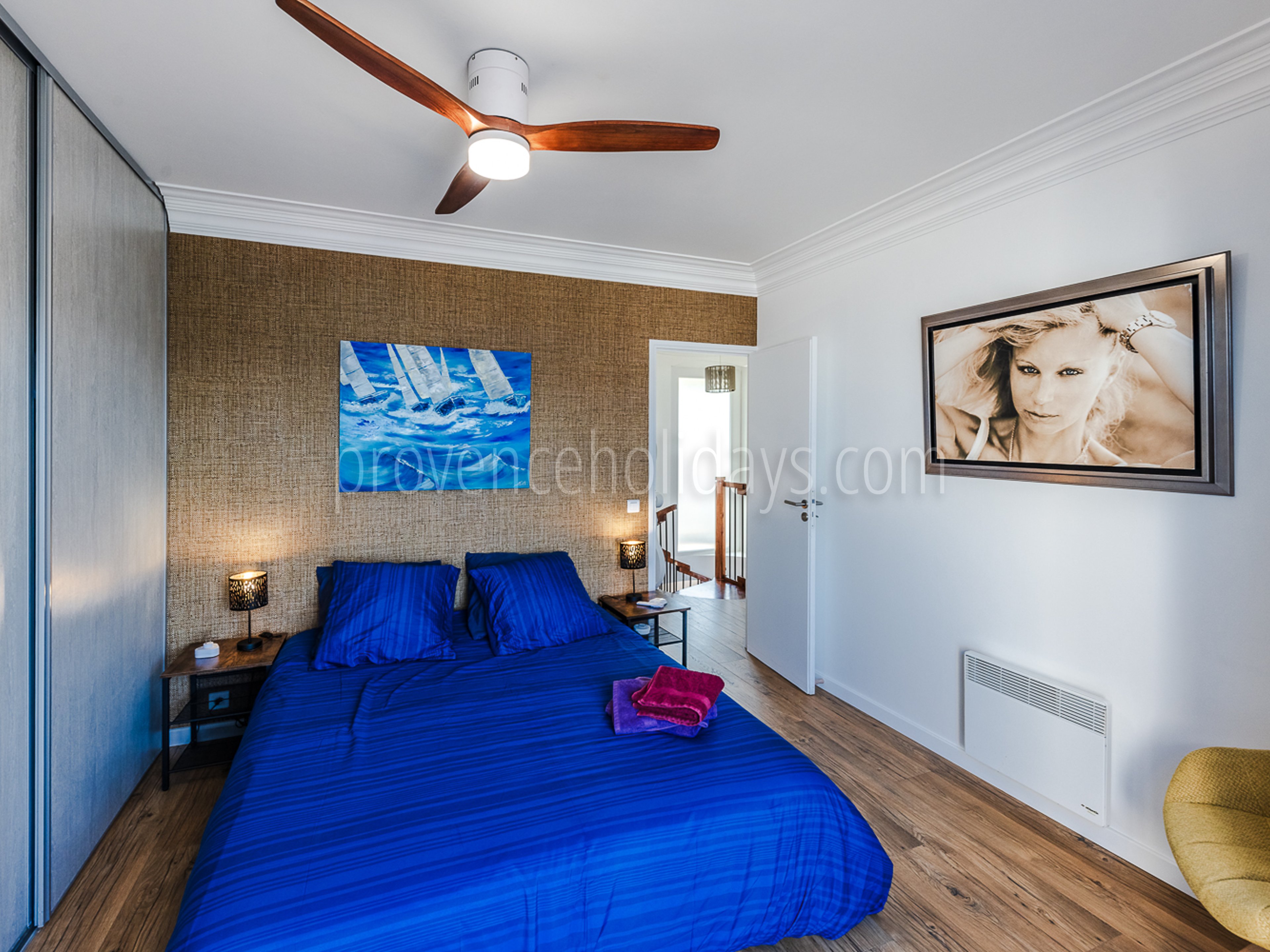 23 - Villa Les Pieds Dans L\'eau: Villa: Bedroom