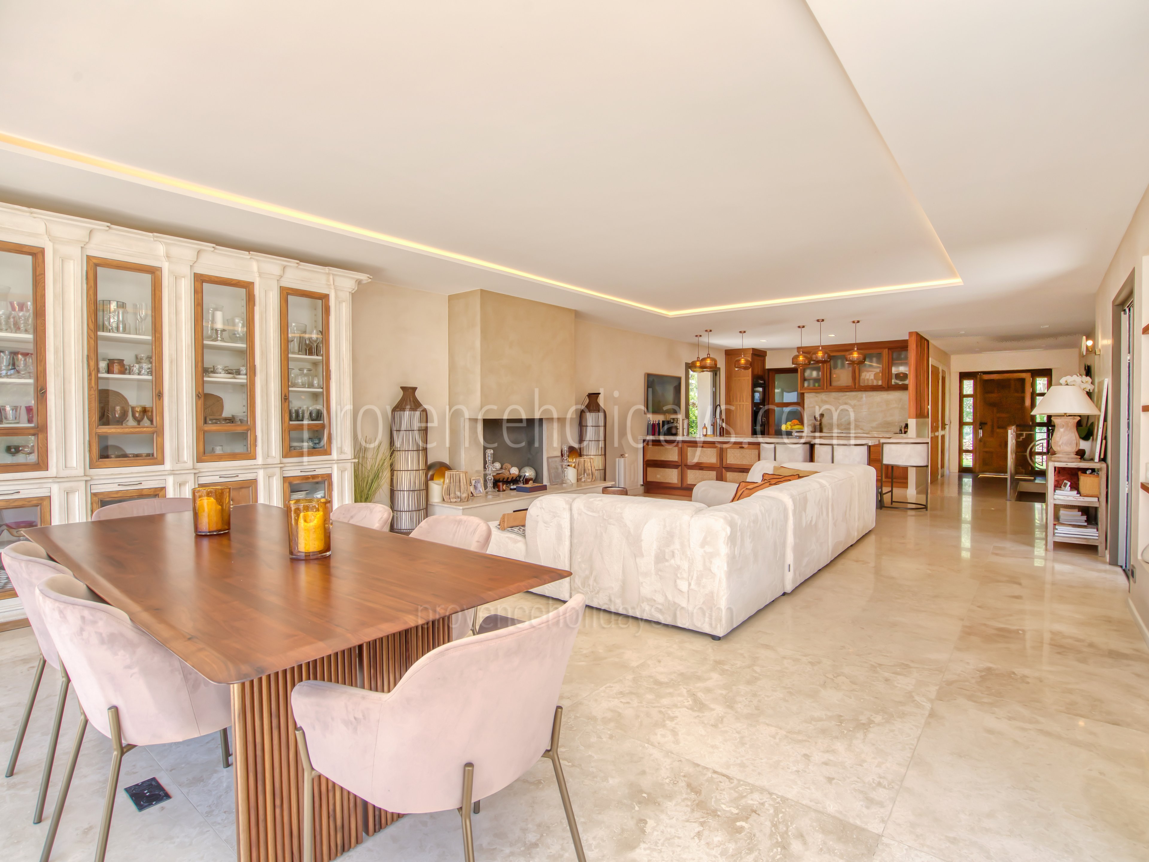 29 - Résidence Celestine: Villa: Interior