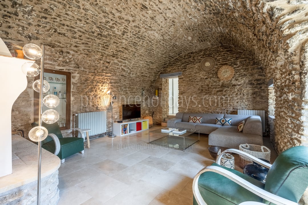 11 - Mas des Aires: Villa: Interior