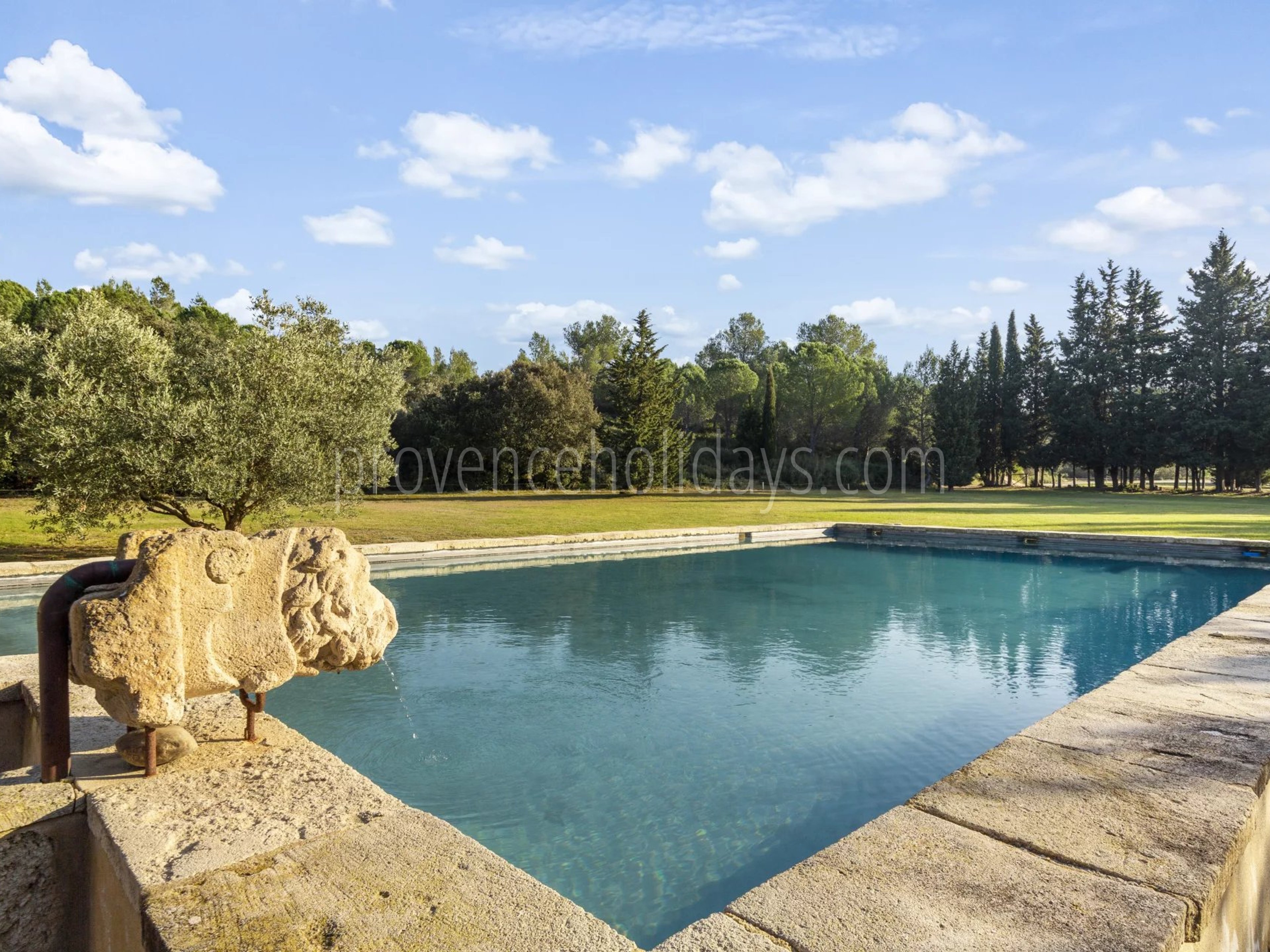7 - Historisch landgoed in Barbentane: Villa: Pool