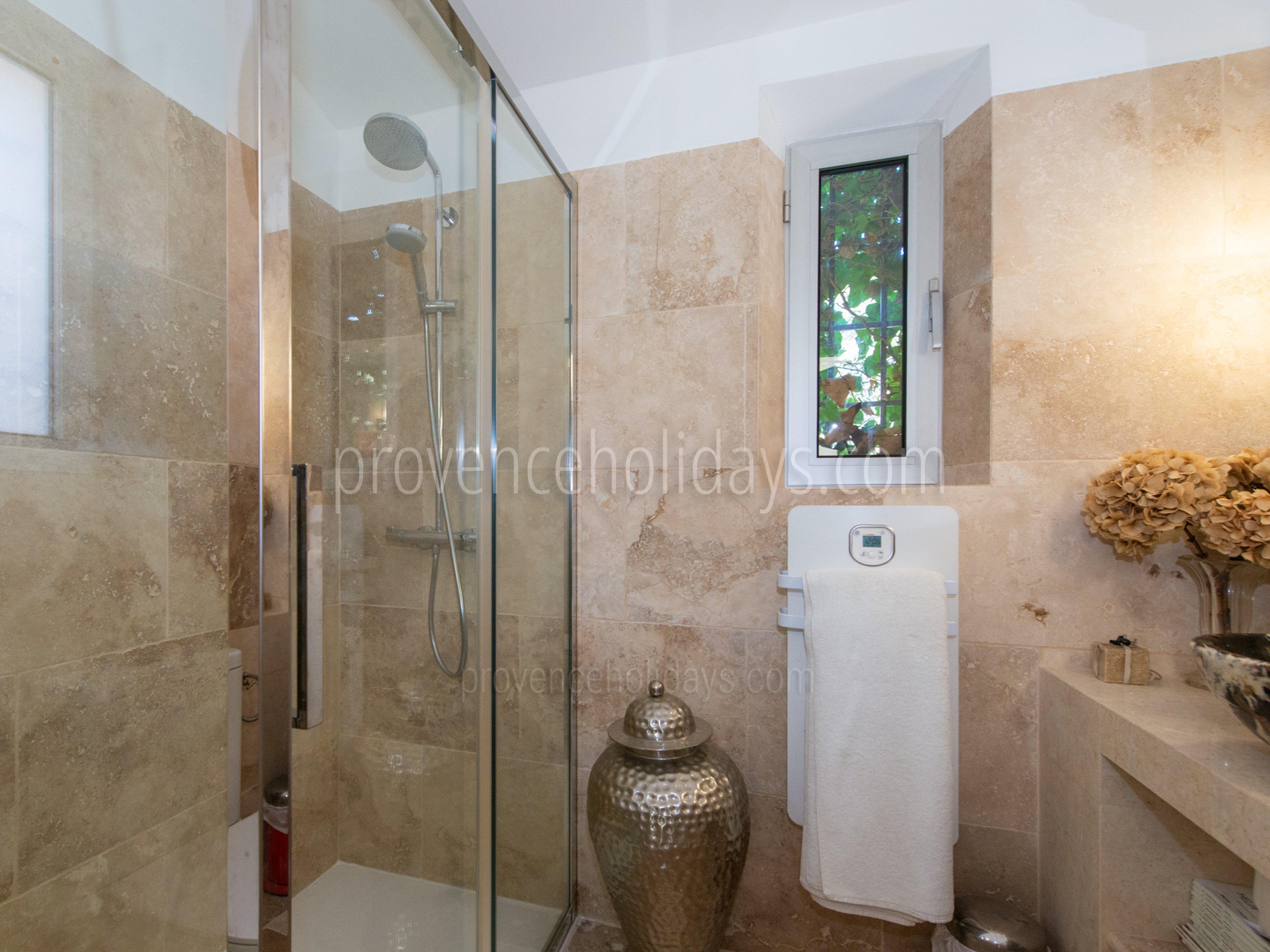 11 - Villa Alizé: Villa: Bathroom