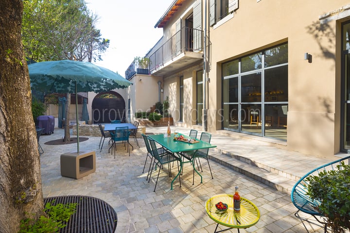 Pet-Friendly Holiday Rental with Heated Pool in the Luberon