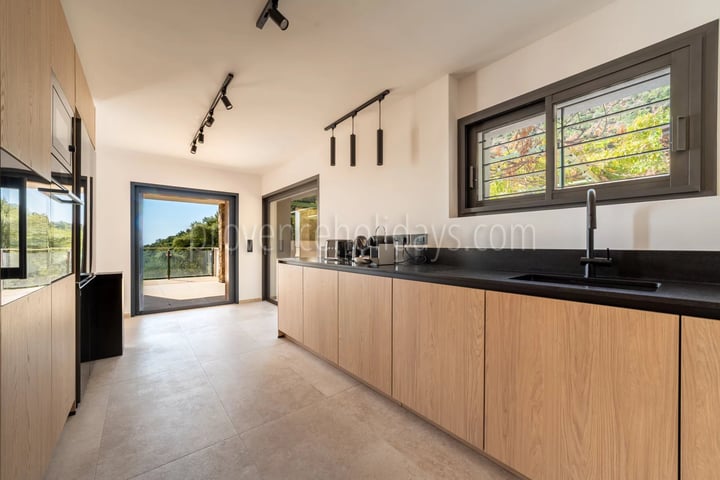 23 - Hedendaagse villa in Cavalaire-sur-Mer: Villa: Interior