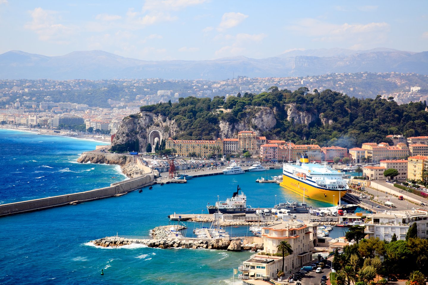French riveria port