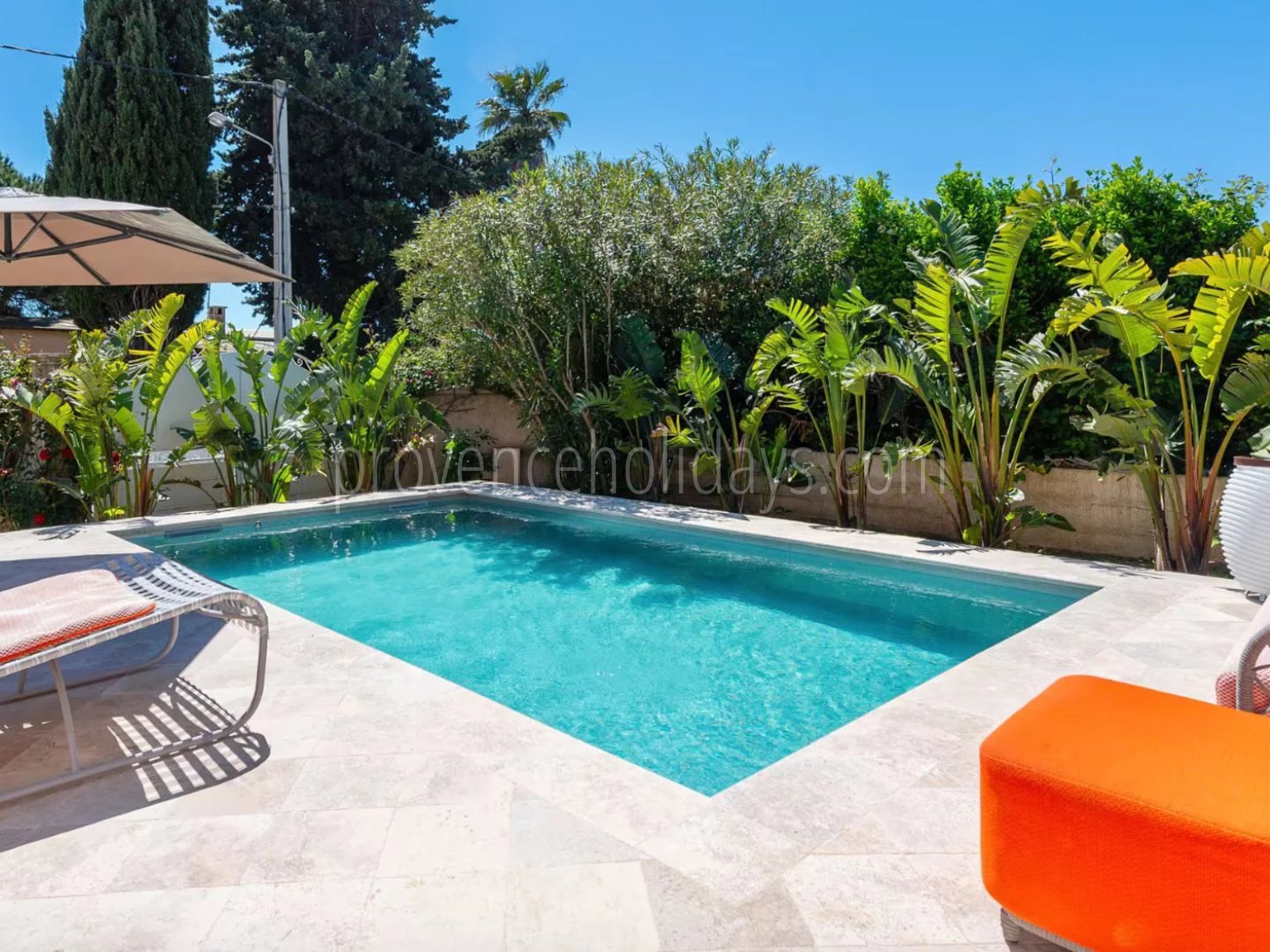 2 - Villa in Port de Miramar in La Londe-les-Maures: Villa: Pool