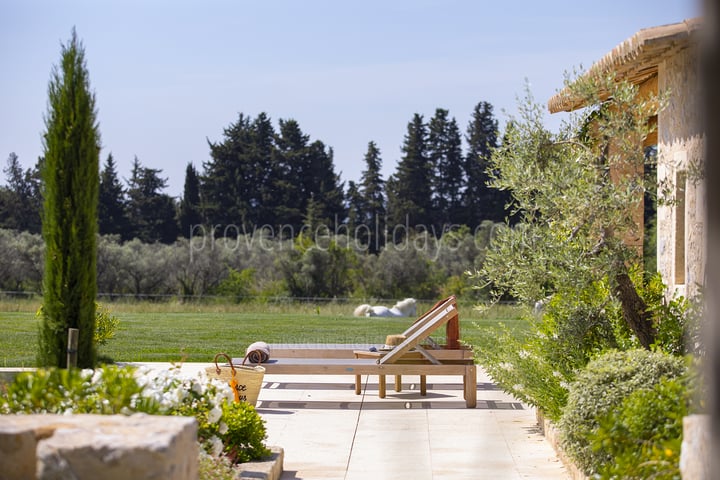 10 - Mas des Thyms: Villa: Exterior